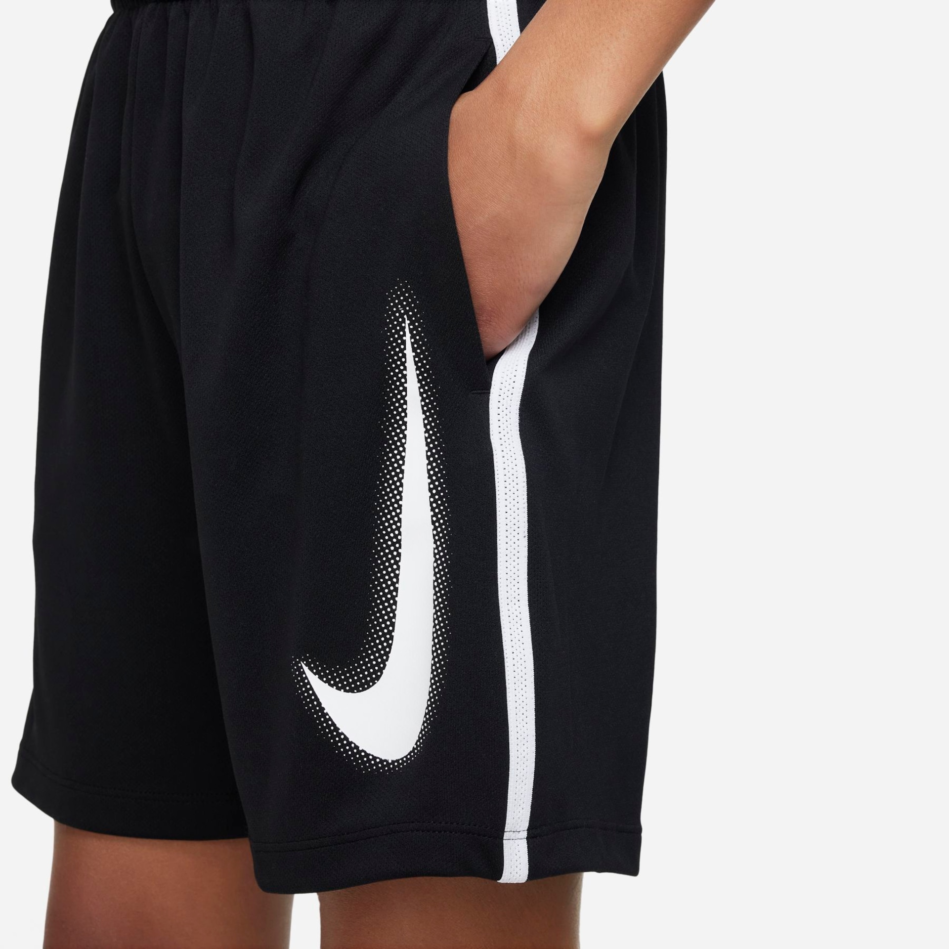 Shorts Nike Dri-FIT Multi+ Infantil - Foto 5