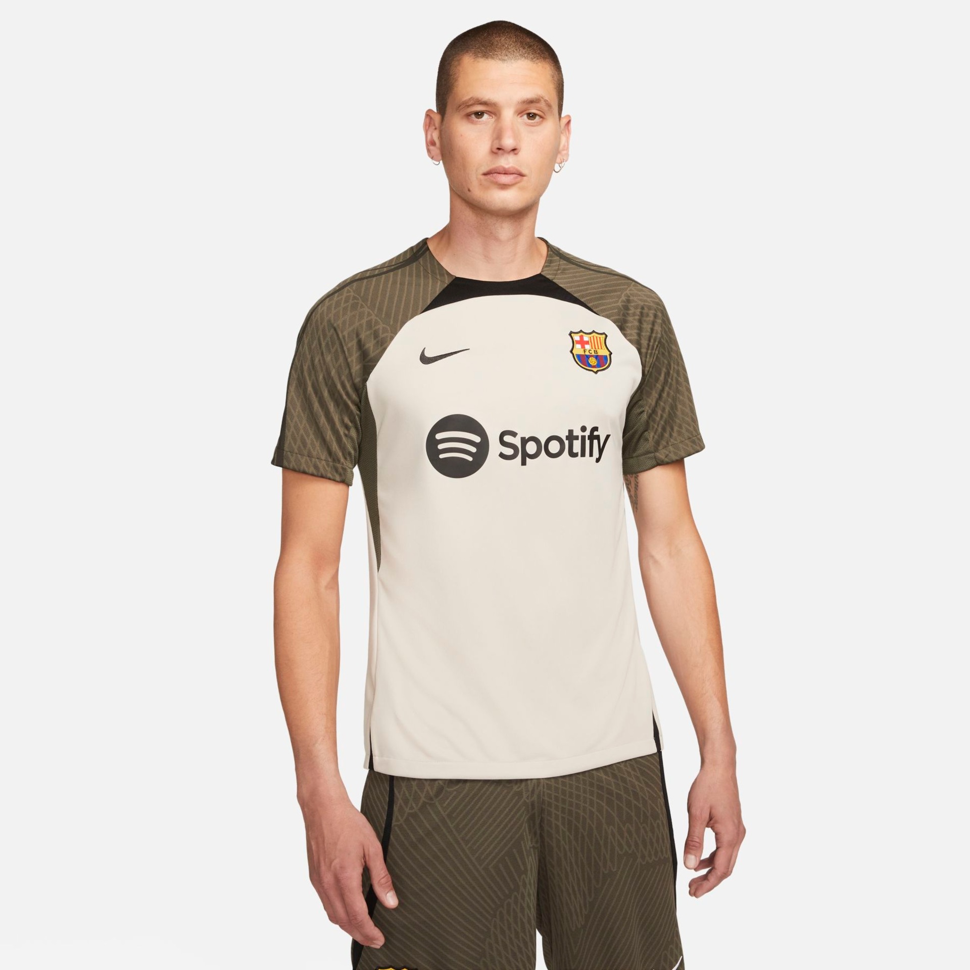 Camiseta Nike Barcelona Strike Masculina - Foto 1