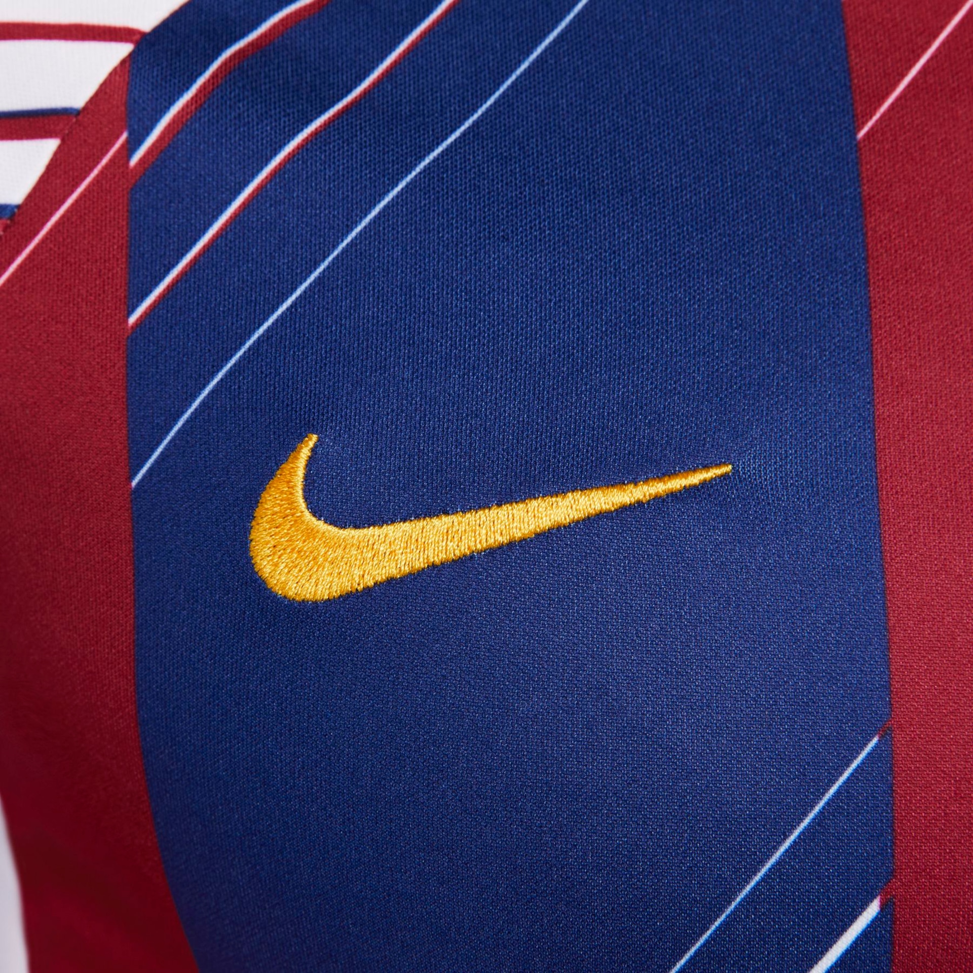 Camiseta Nike Barcelona Academy Pro Masculina - Foto 6