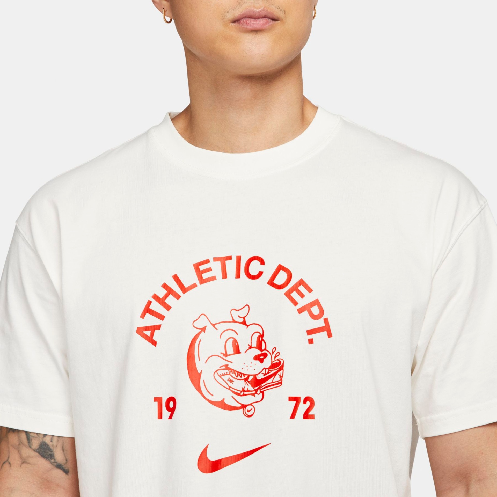 Camiseta Nike Sportswear Max90 Masculina - Foto 4