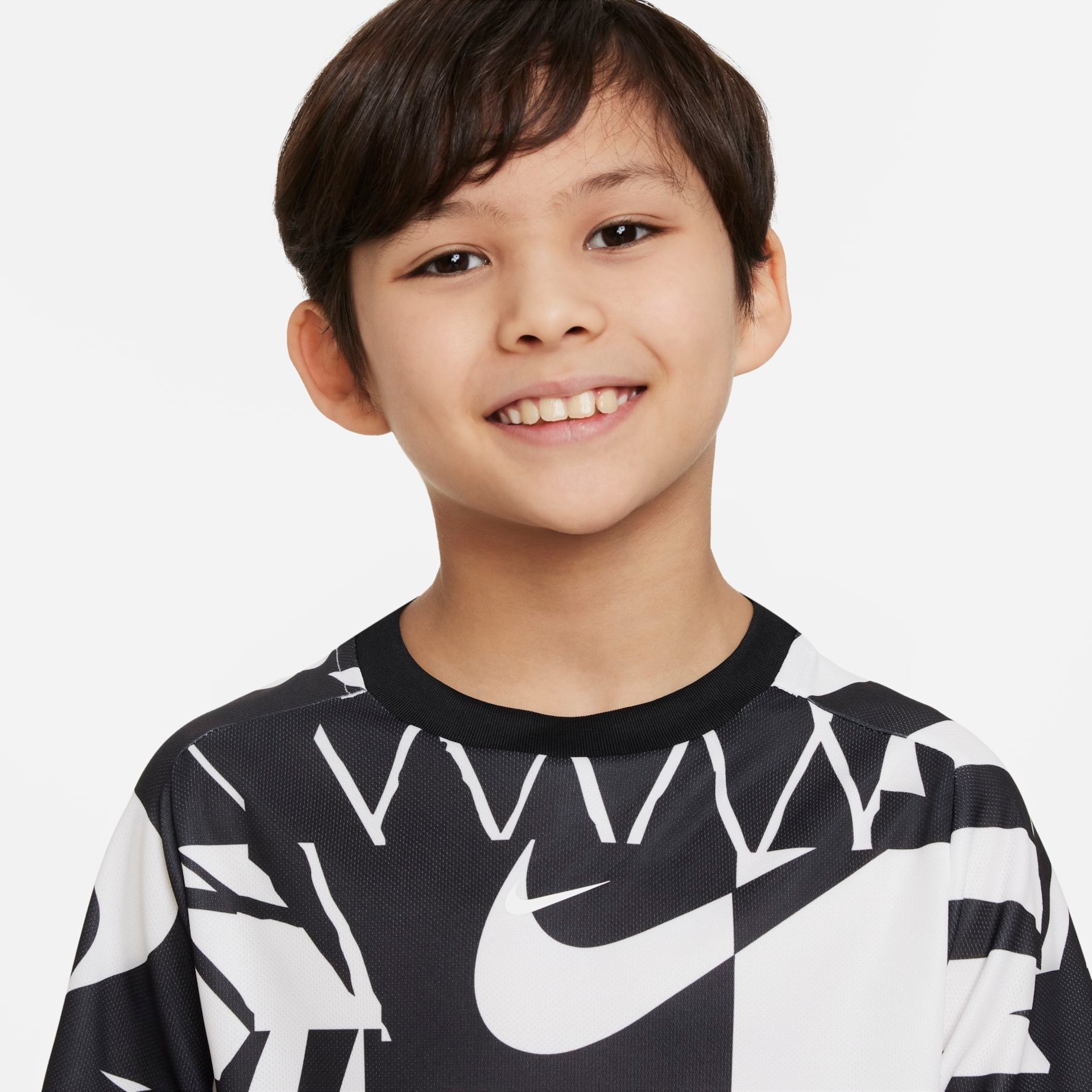 Camiseta Nike Dri-FIT Multi+ Infantil - Foto 3