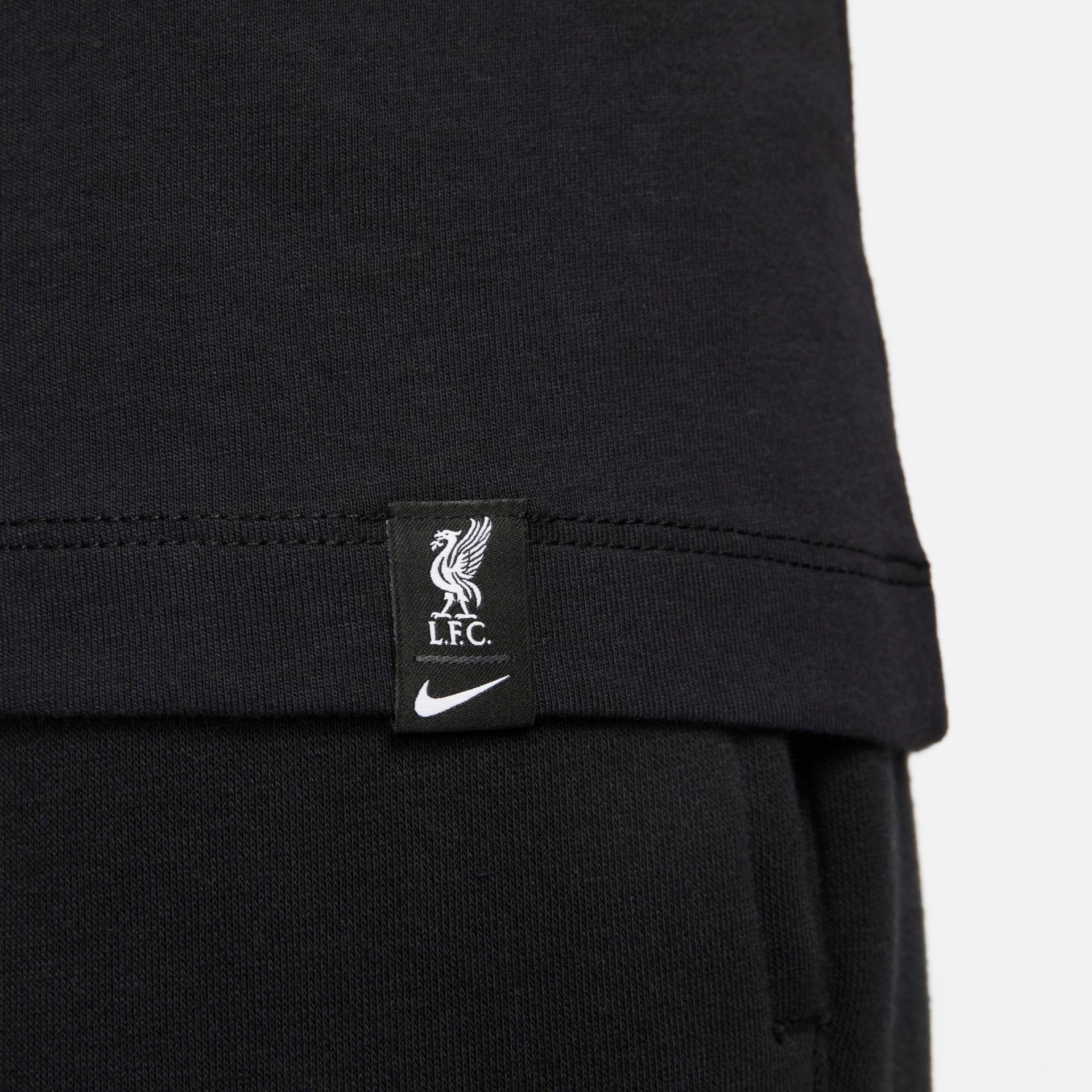 Camiseta Nike Liverpool Futura Masculina - Foto 4