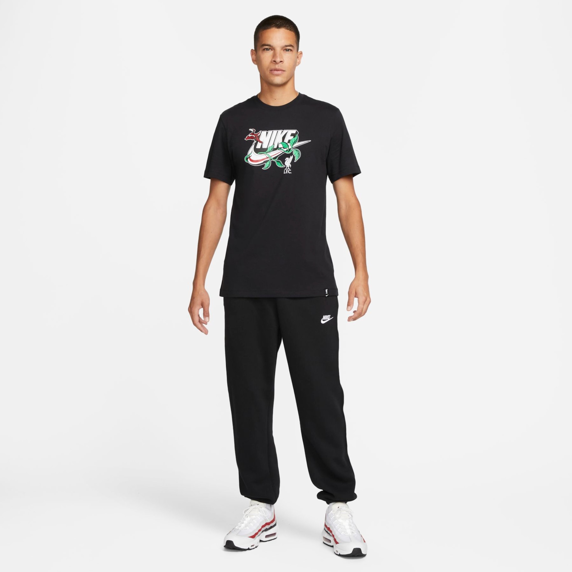 Camiseta Nike Liverpool Futura Masculina - Foto 5