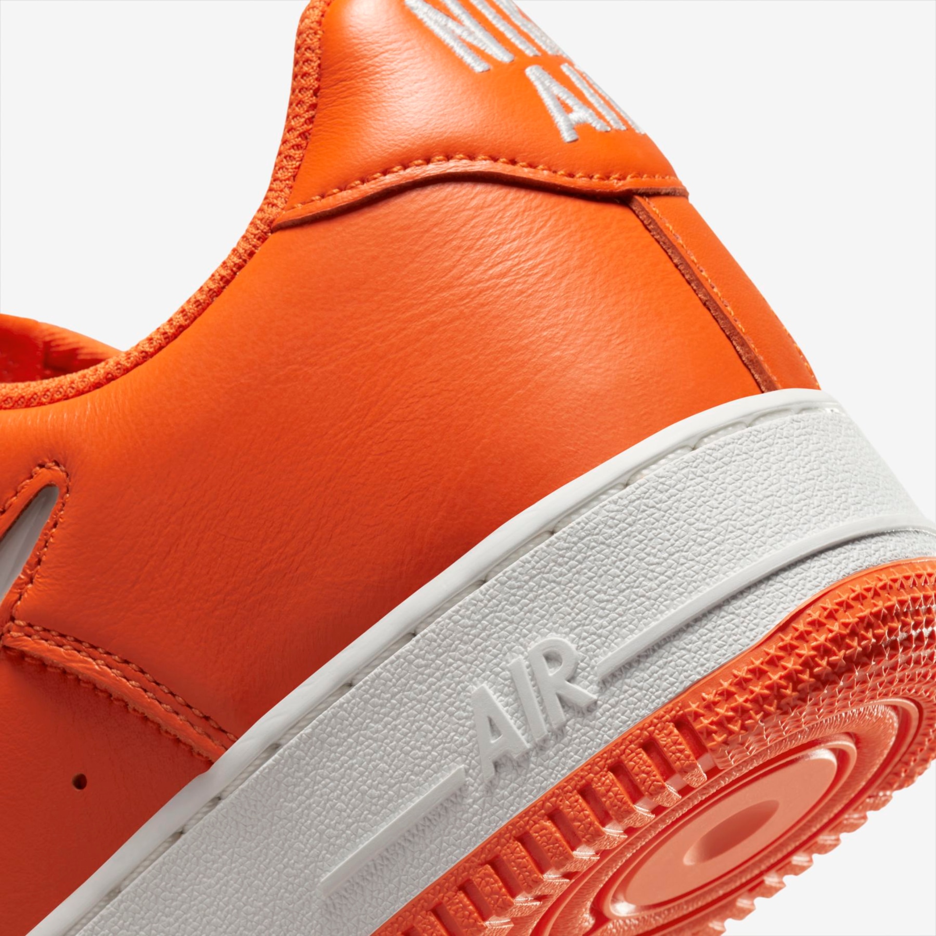 Air Force 1 Low Retro Color Of The Month - Foto 8