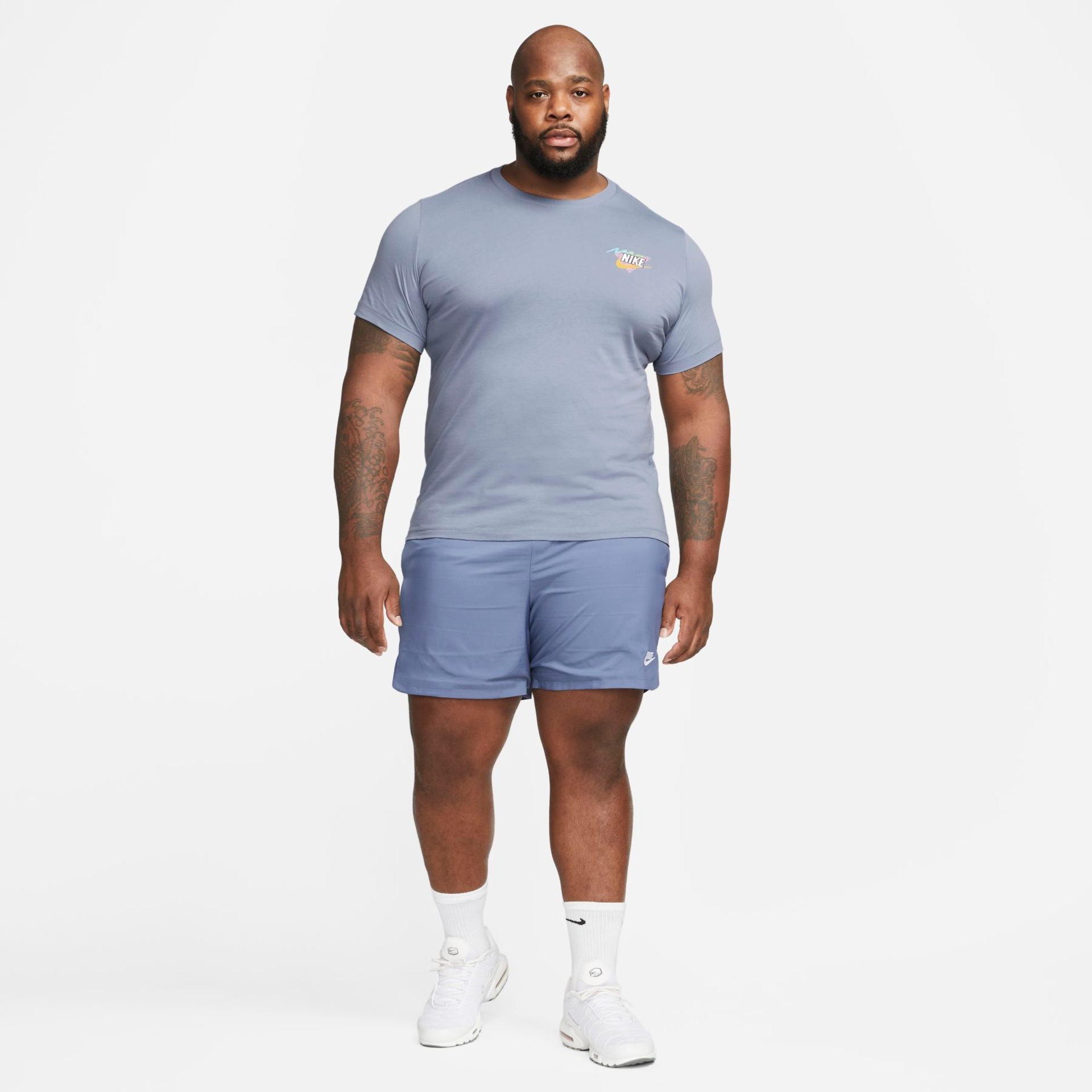 Camiseta Nike Sportswear Masculina - Foto 10