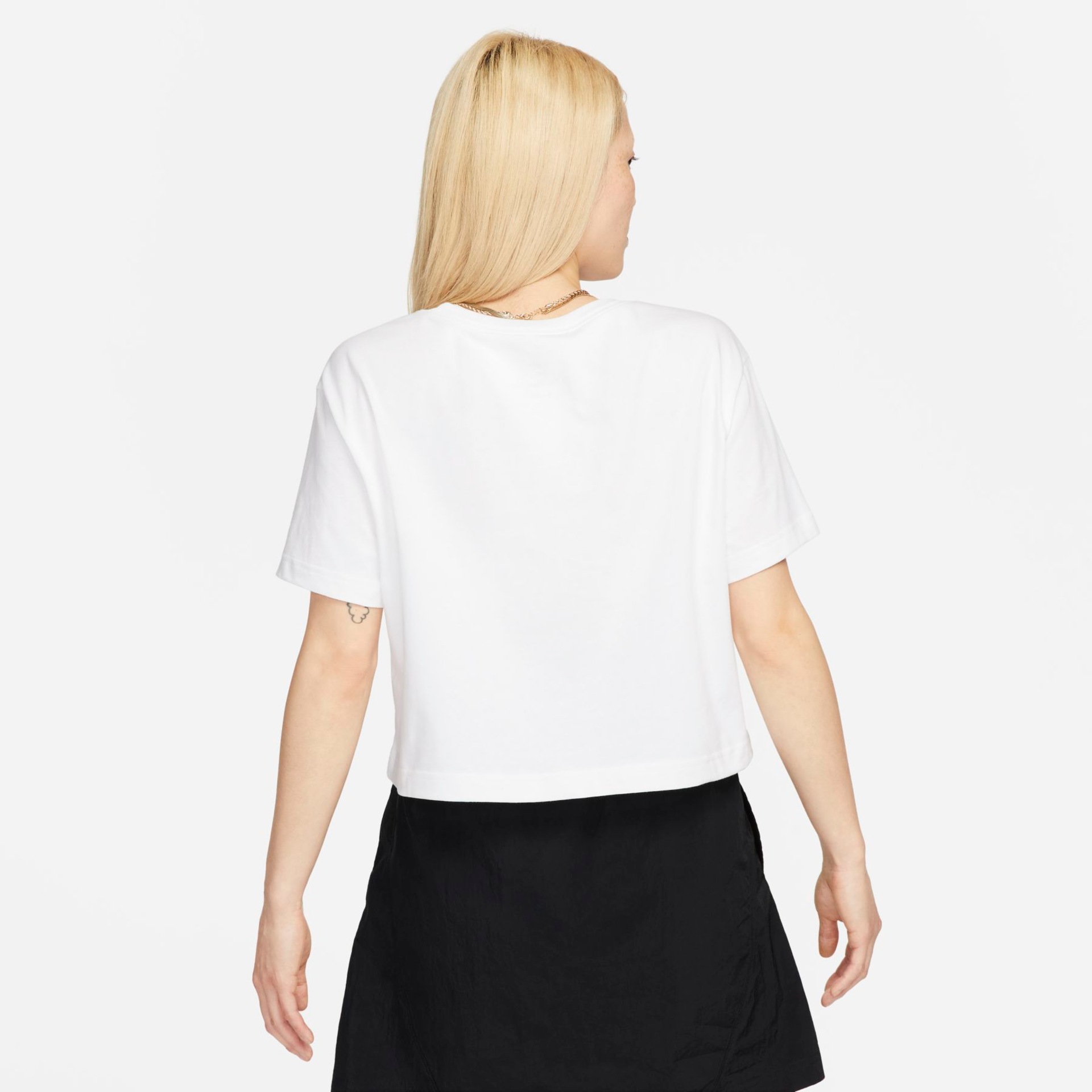 Camiseta Nike Sportswear Feminina - Foto 2