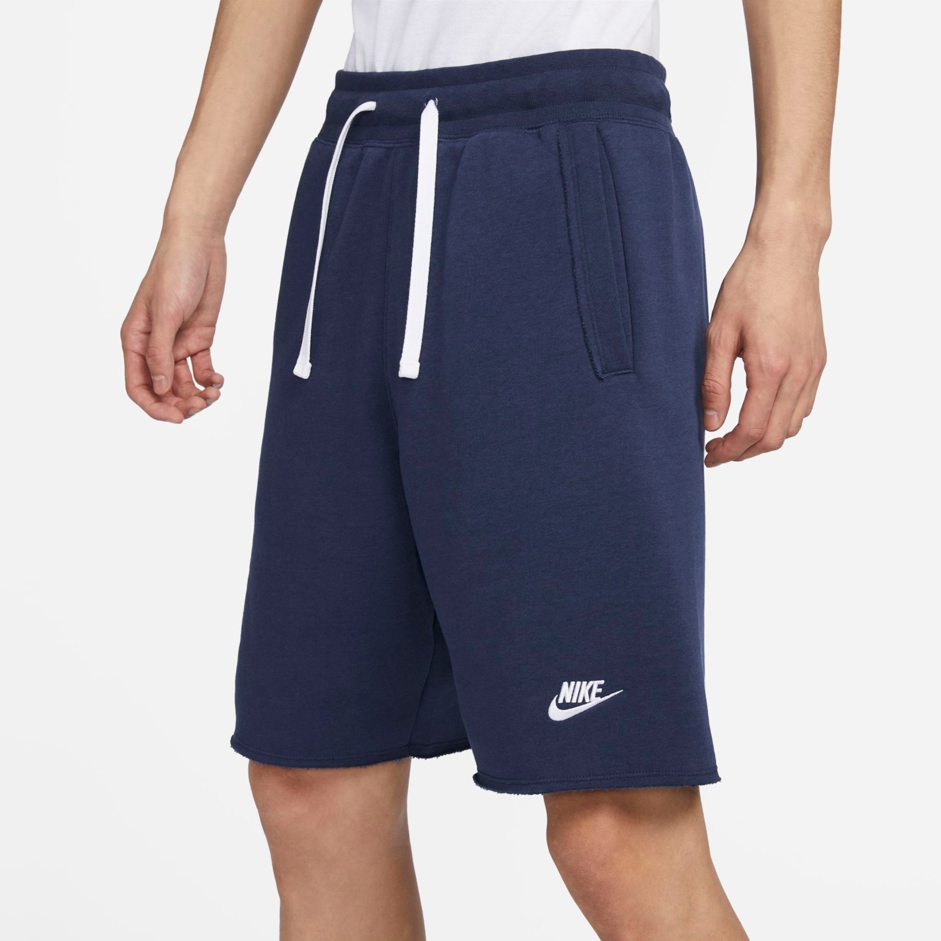 Shorts Nike Club Fleece Alumni Masculino - Foto 4