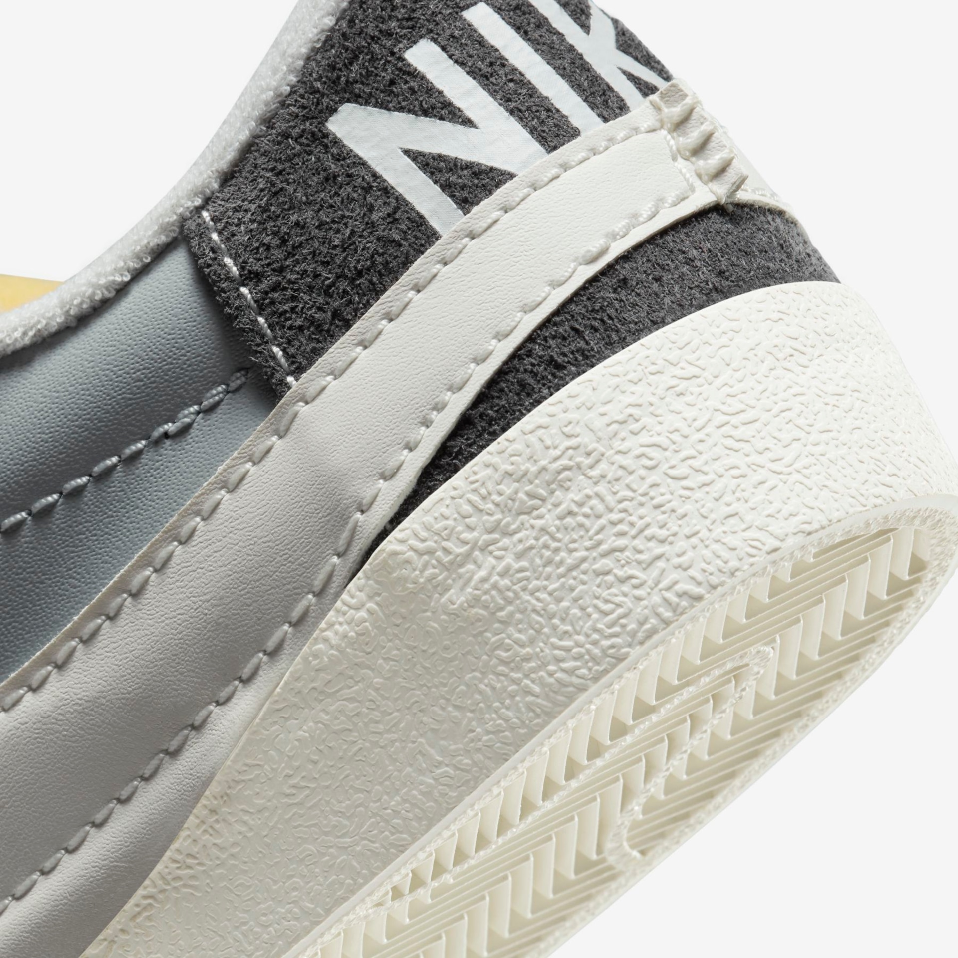 Tênis Nike Blazer Low "77 Jumbo Masculino - Foto 8