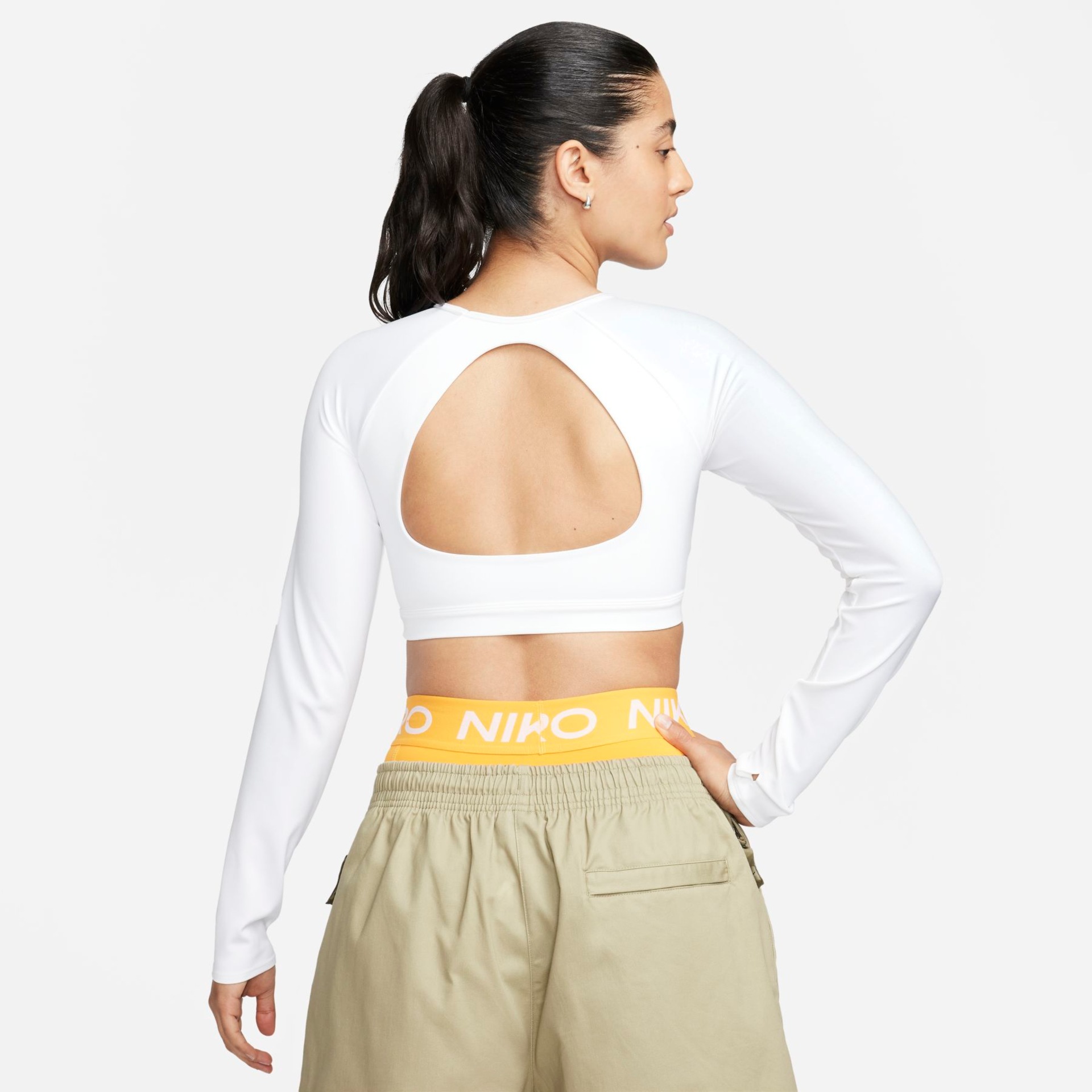 Camiseta Nike Indy Crop Feminina - Foto 2