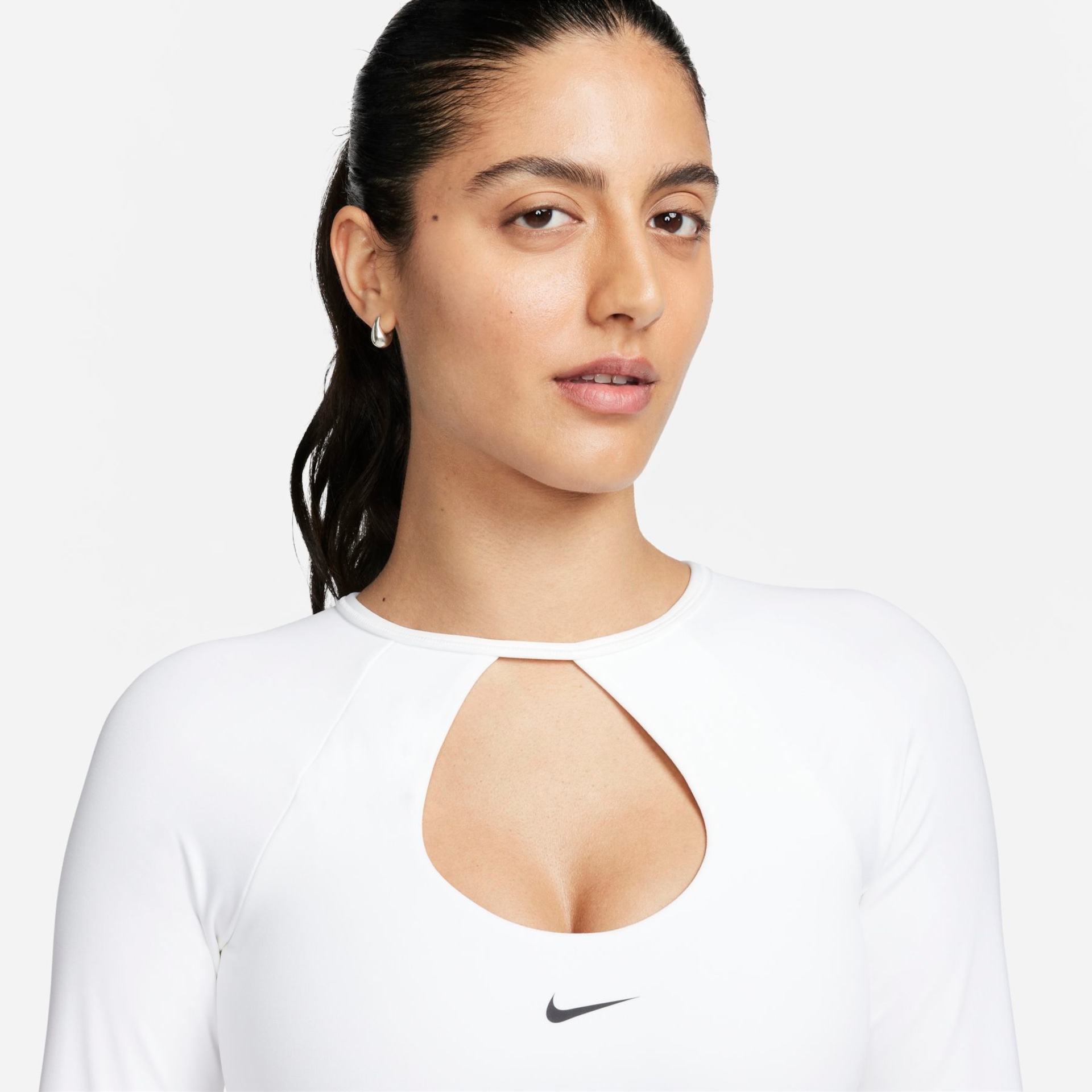 Camiseta Nike Indy Crop Feminina - Foto 3
