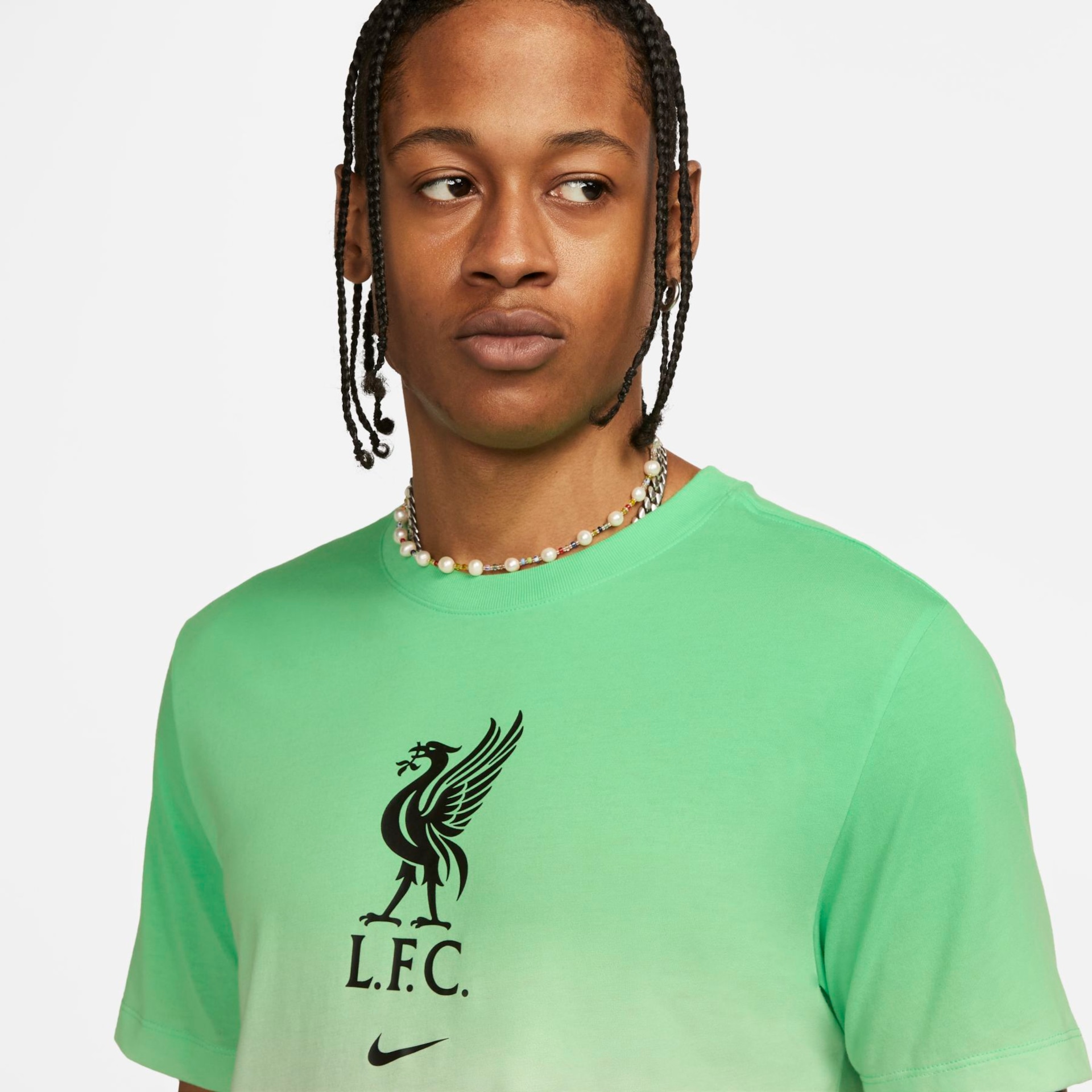 Camiseta Nike Liverpool Crest Masculina - Foto 3