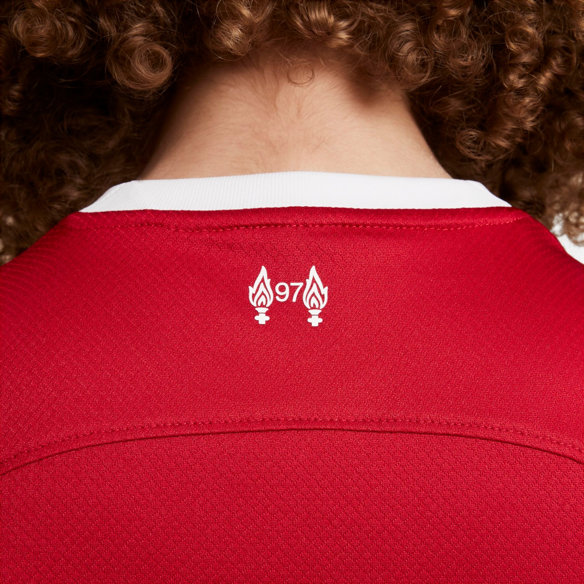 Camisa Nike Liverpool I 2023/24 Torcedor Pro Infantil - Foto 6