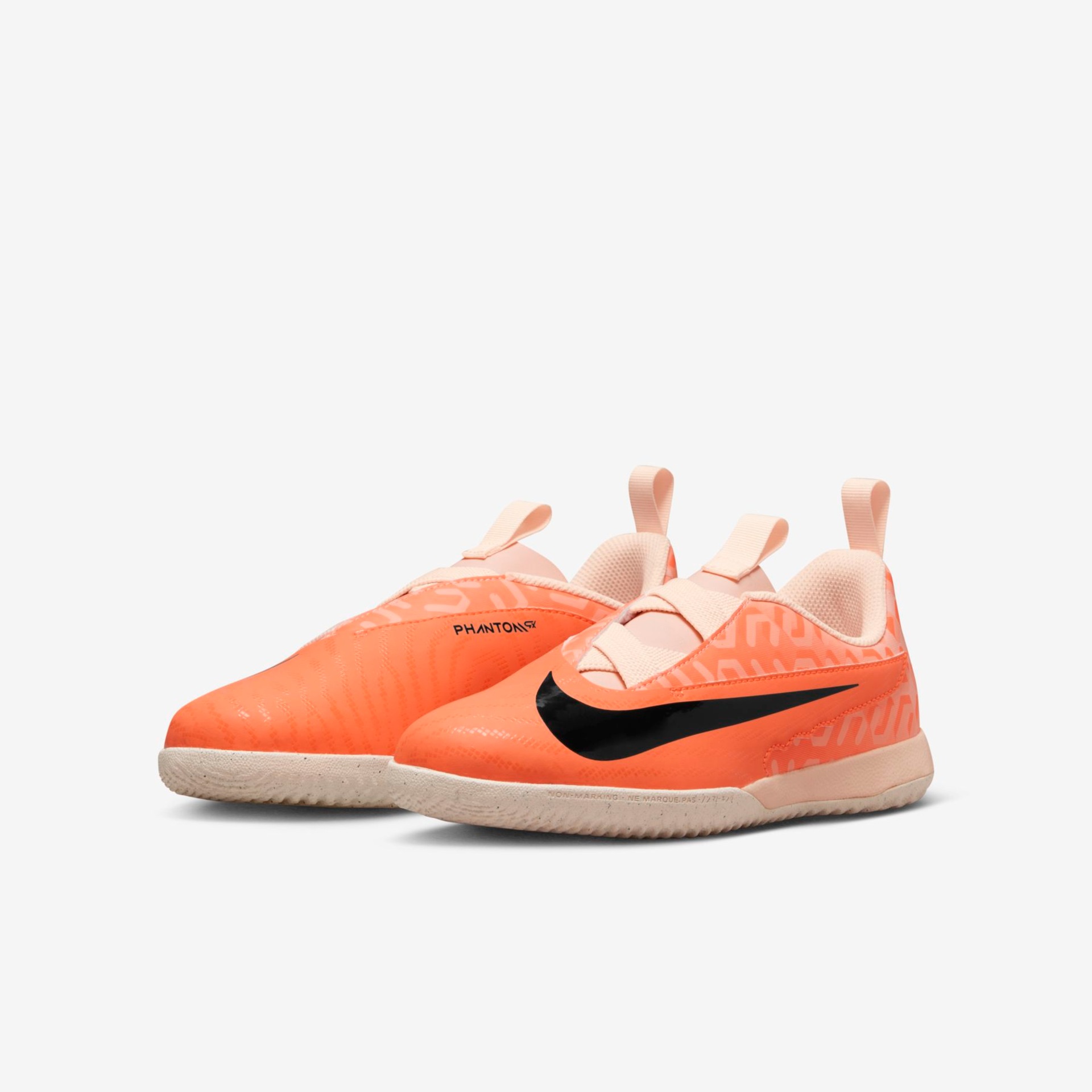 Chuteira Nike Phantom GX Academy Futsal Infantil - Foto 5