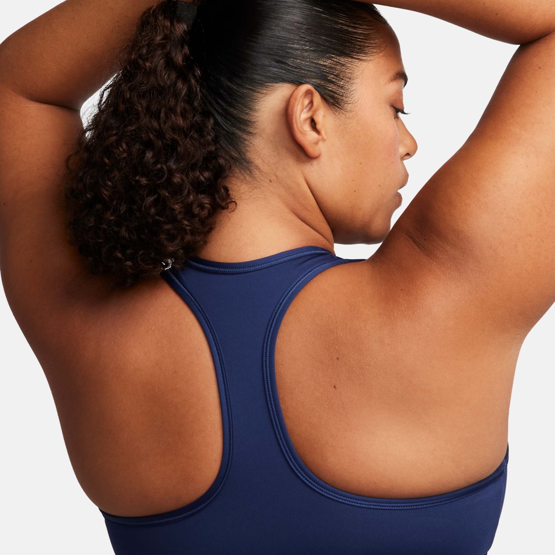 Top Nike Swoosh Feminino - Foto 6