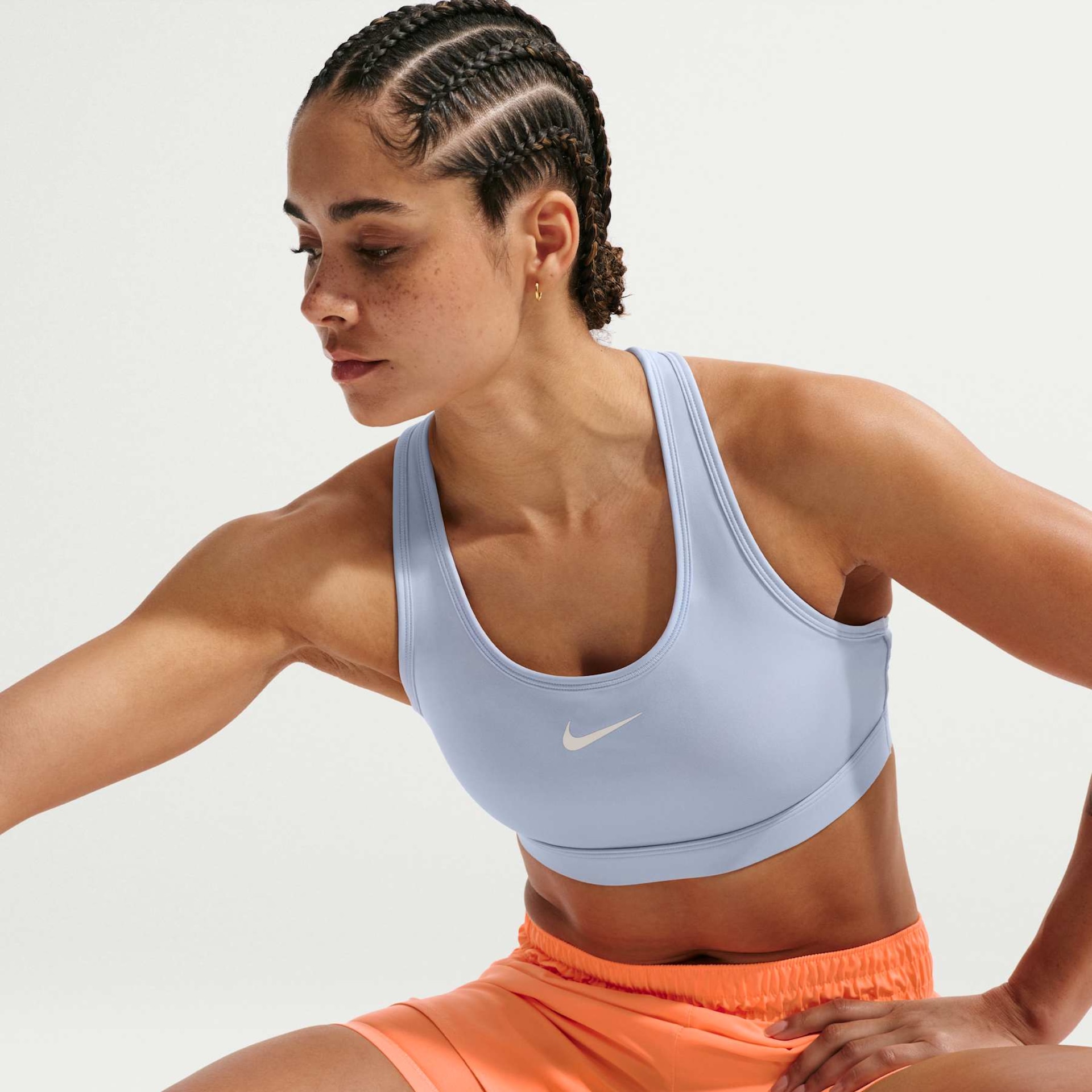 Top Nike Swoosh Feminino - Foto 1