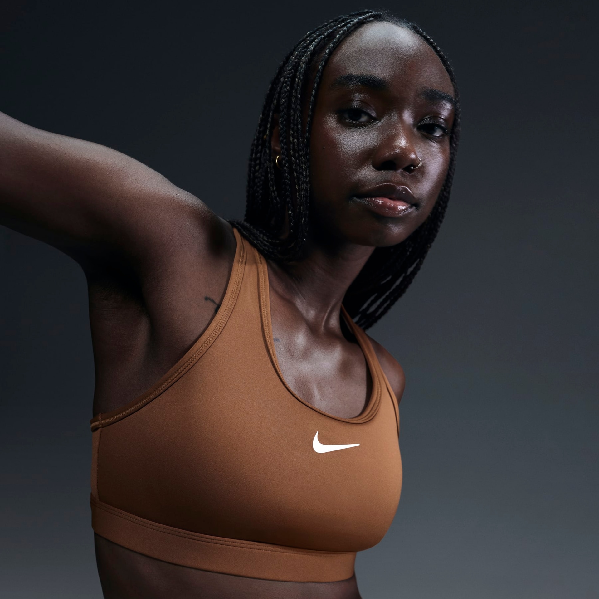 Top Nike Swoosh Feminino - Foto 1