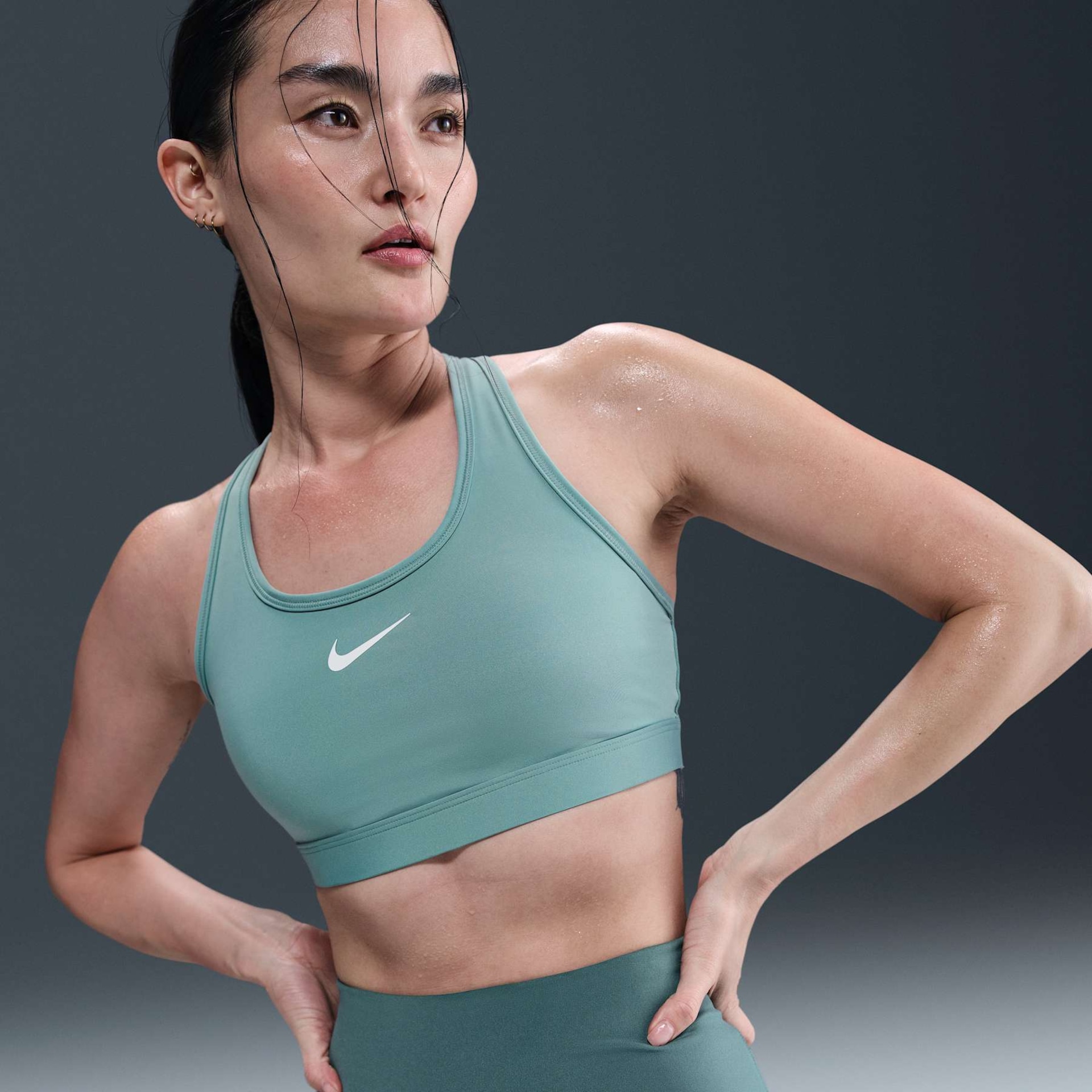 Imagem principal de Top Nike Swoosh Feminino