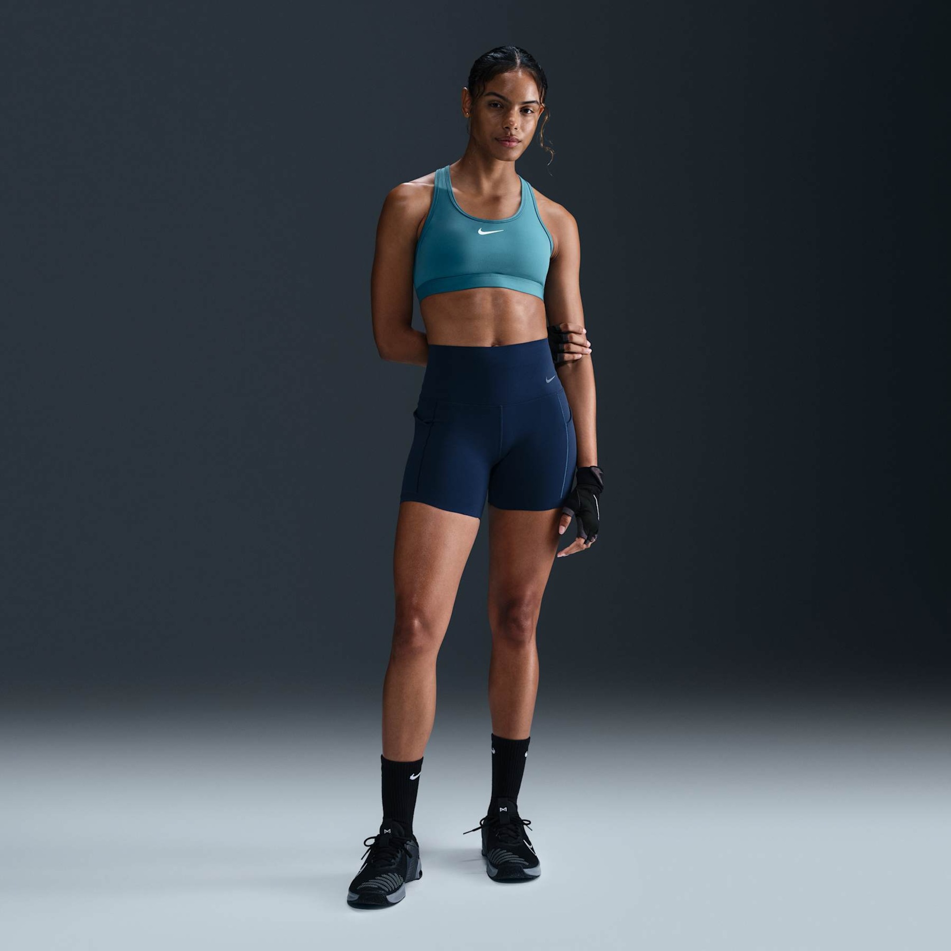 Top Nike Swoosh Feminino - Foto 4