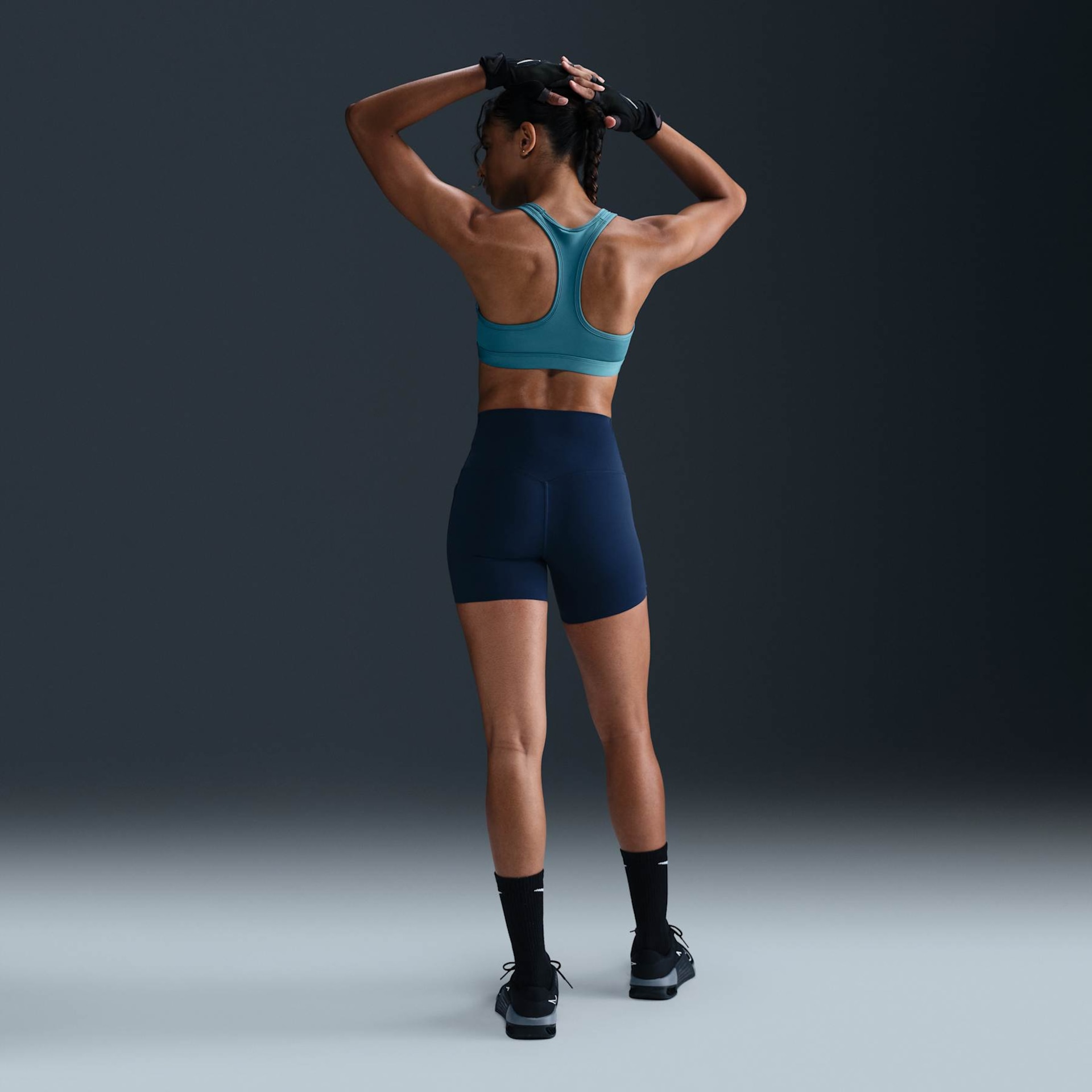 Top Nike Swoosh Feminino - Foto 5