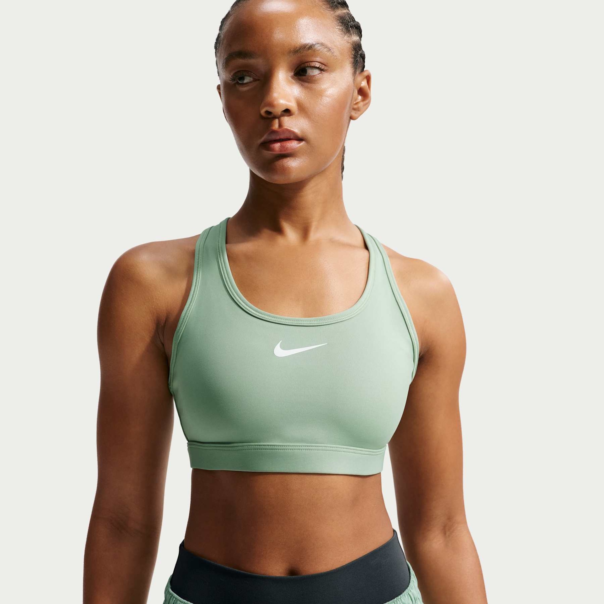Top Nike Swoosh Feminino - Foto 1