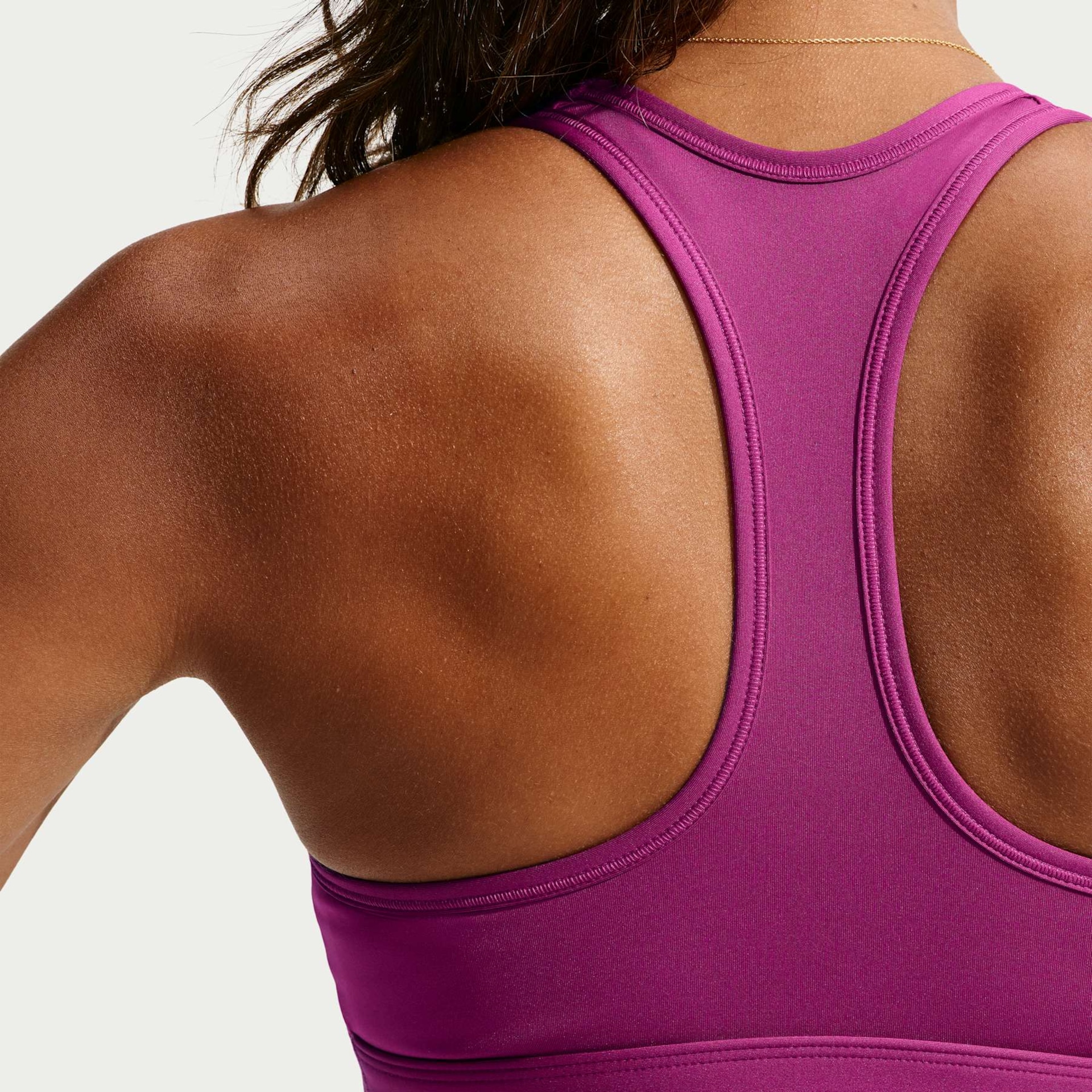 Top Nike Swoosh Feminino - Foto 2