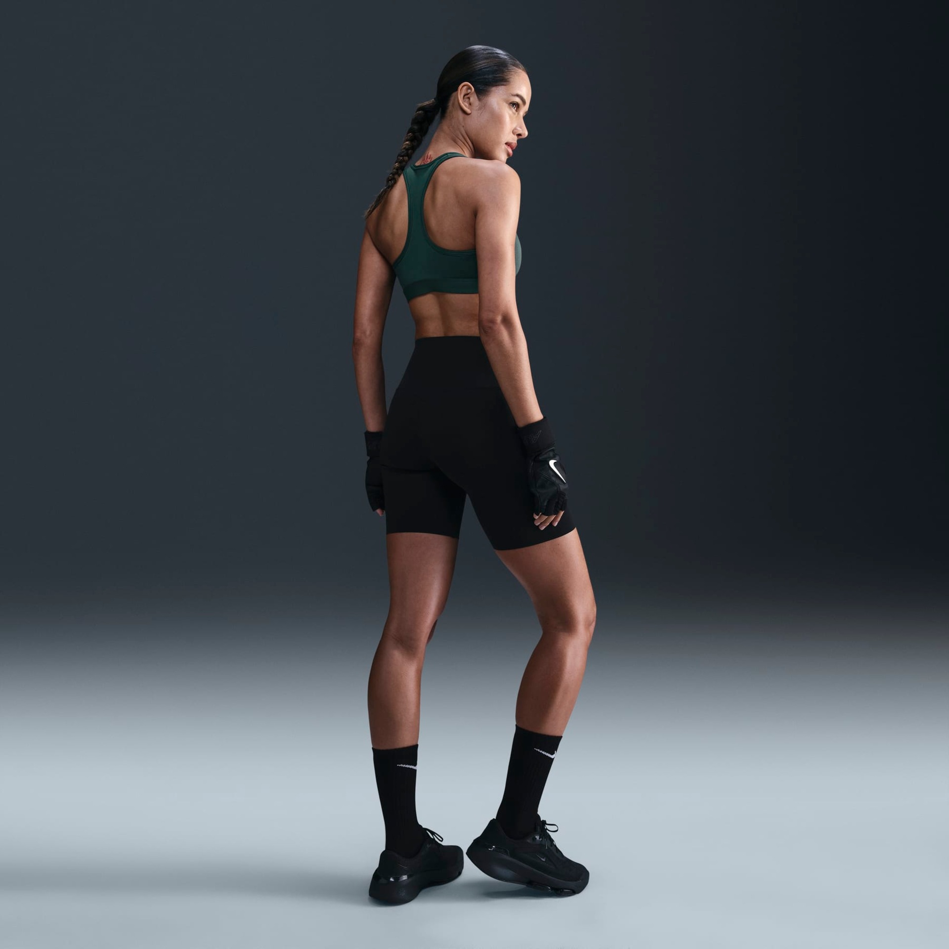 Top Nike Swoosh Feminino - Foto 5