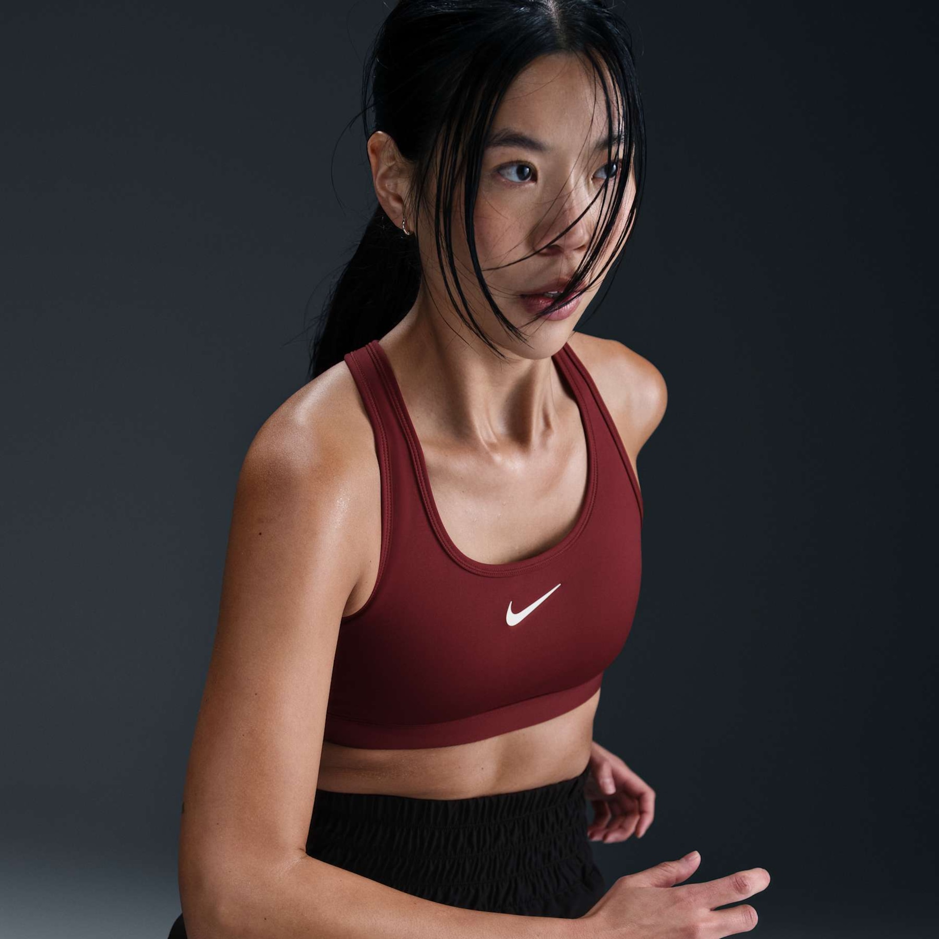 Top Nike Swoosh Feminino - Foto 3
