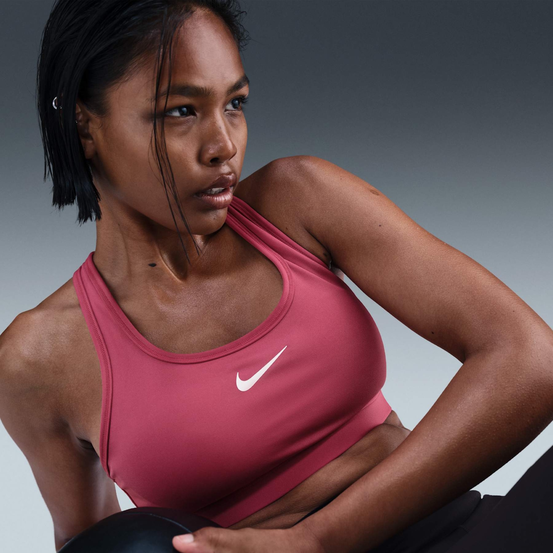 Top Nike Swoosh Feminino - Foto 3
