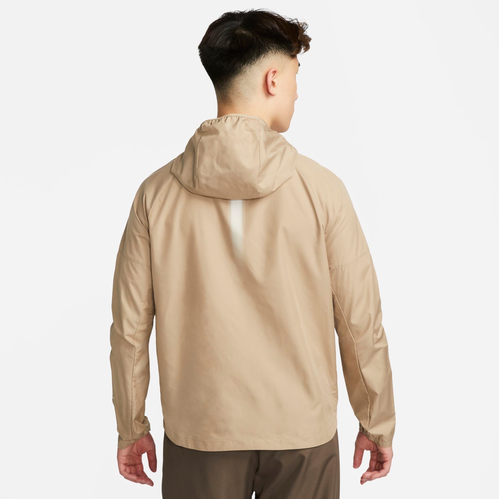 Jaqueta Nike Repel Miler Masculina - Foto 2