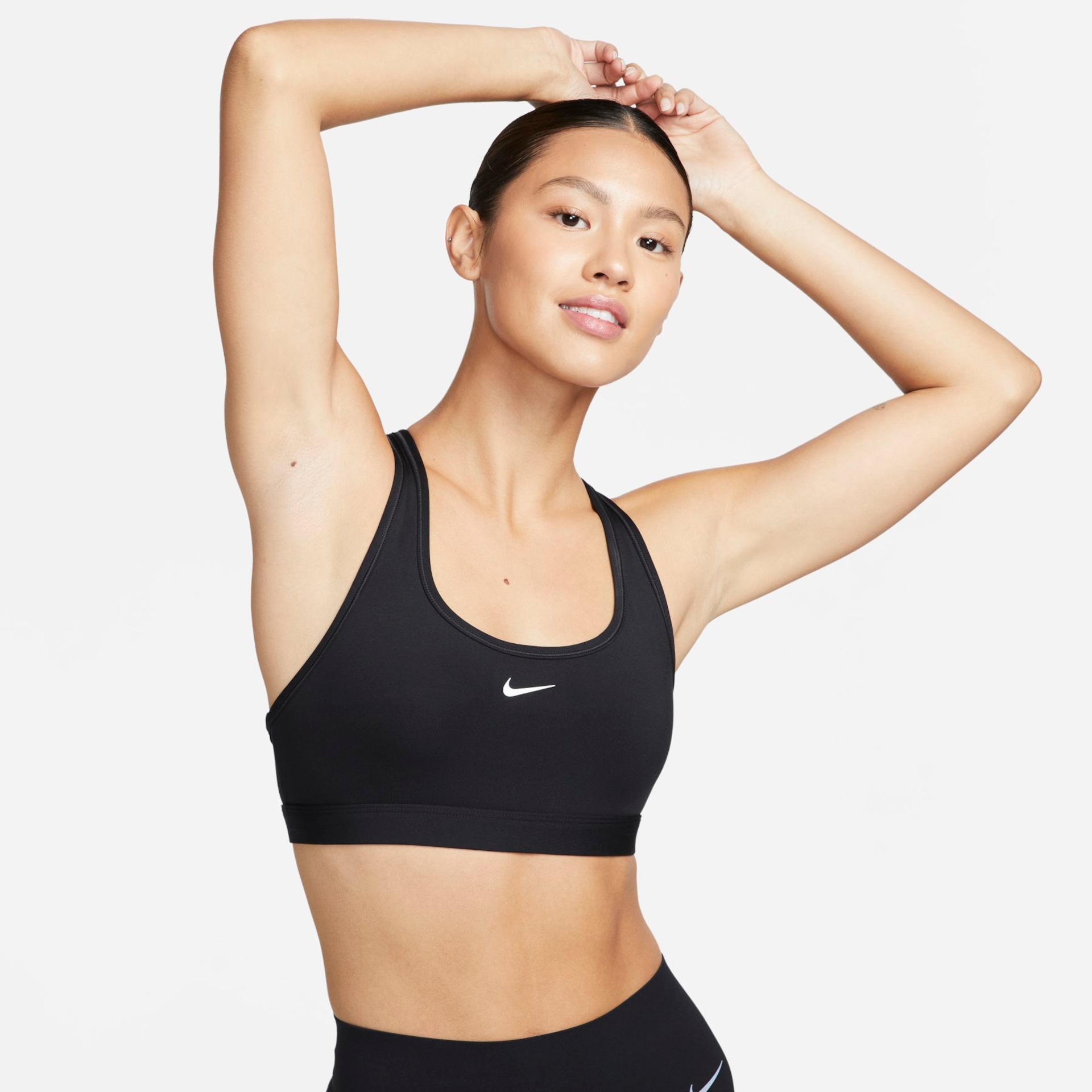 Top Nike Swoosh Feminino - Foto 2