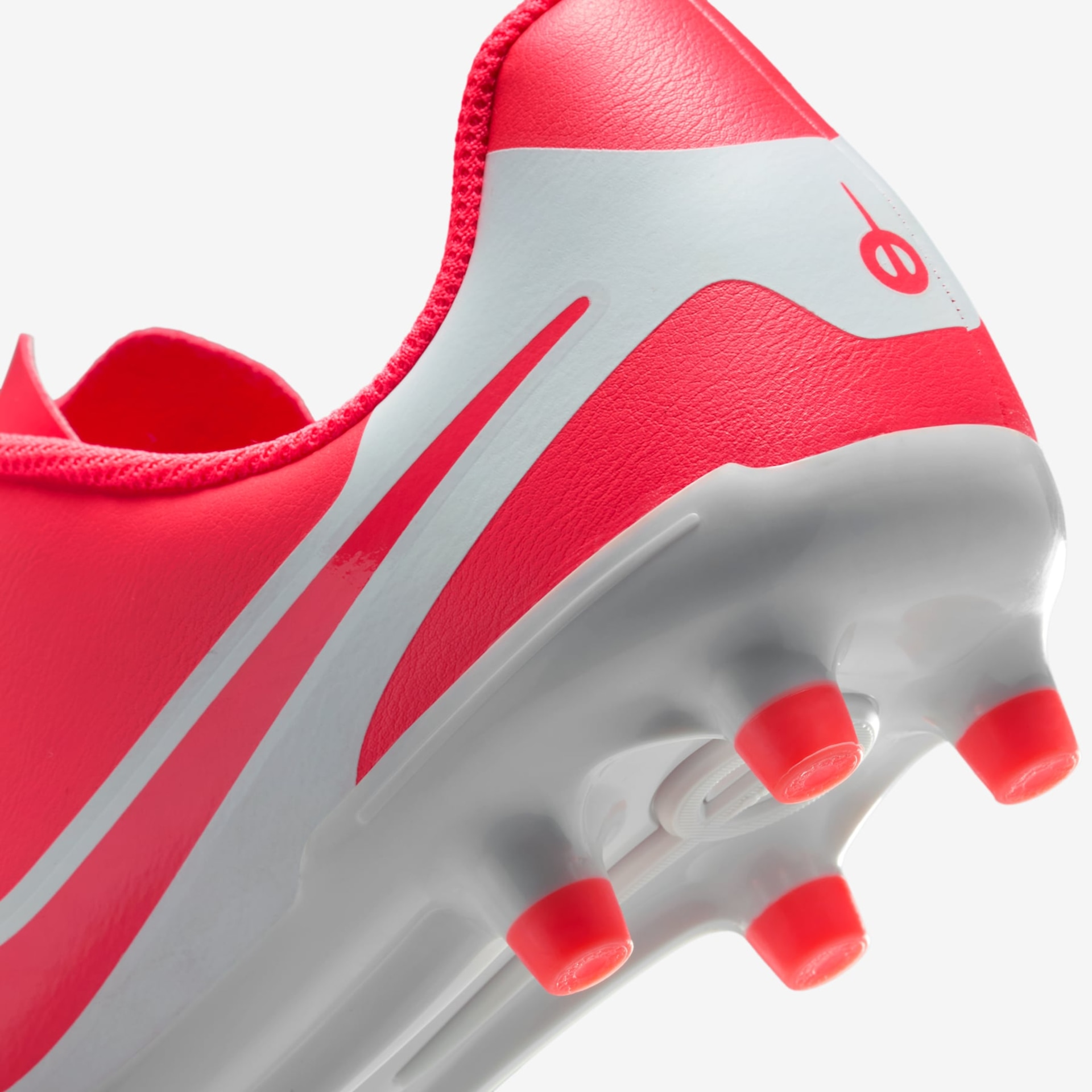 Chuteira Nike Tiempo 10 Club Infantil Campo - Foto 9