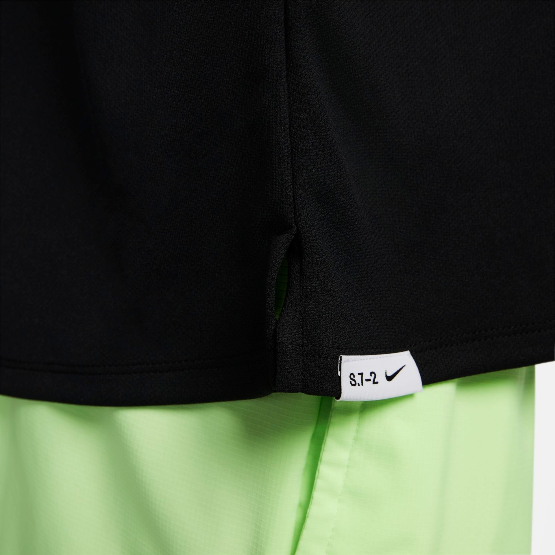 Camiseta Nike Dri-FIT Miler Masculina - Foto 4