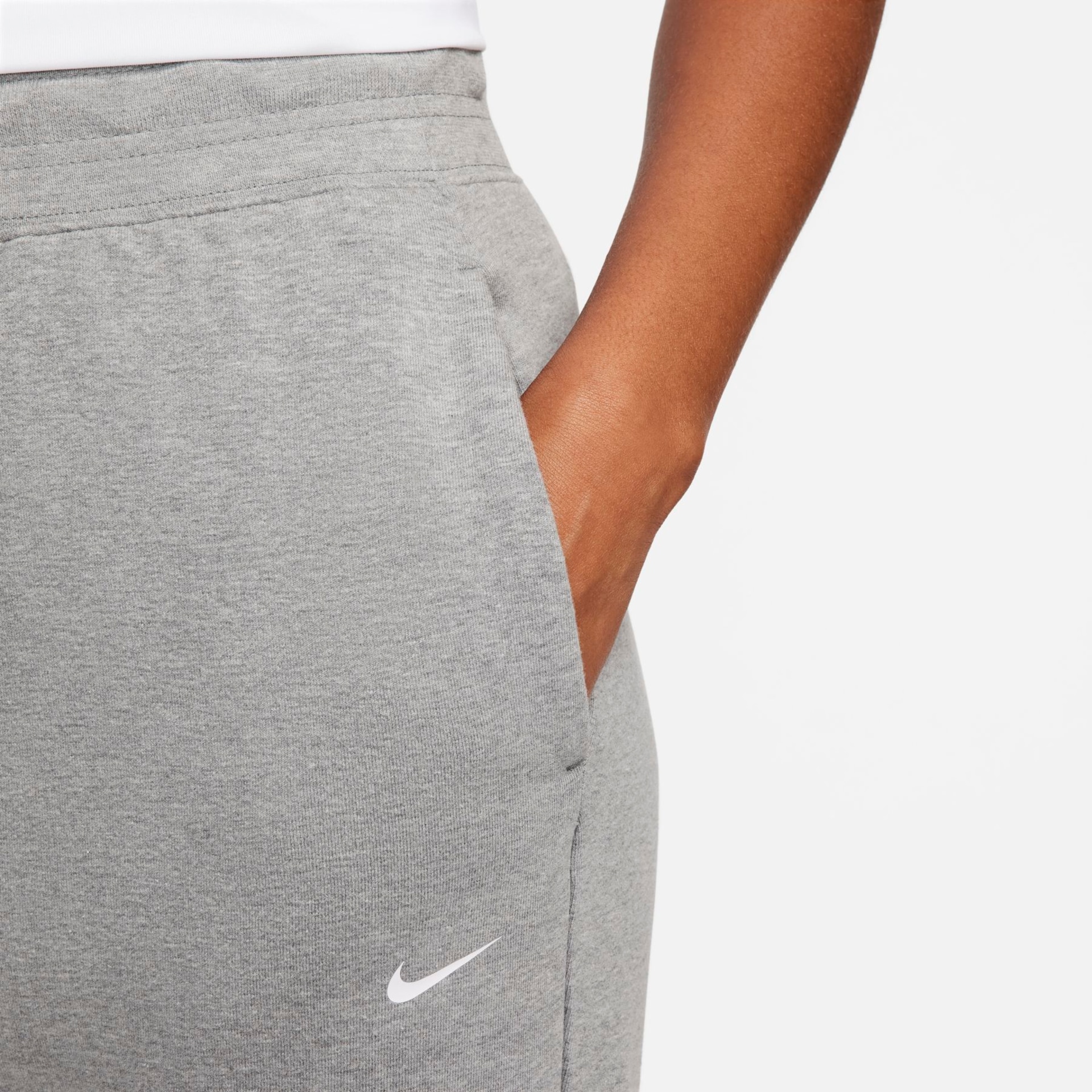 Calça Nike Dri-FIT One Feminina - Foto 4