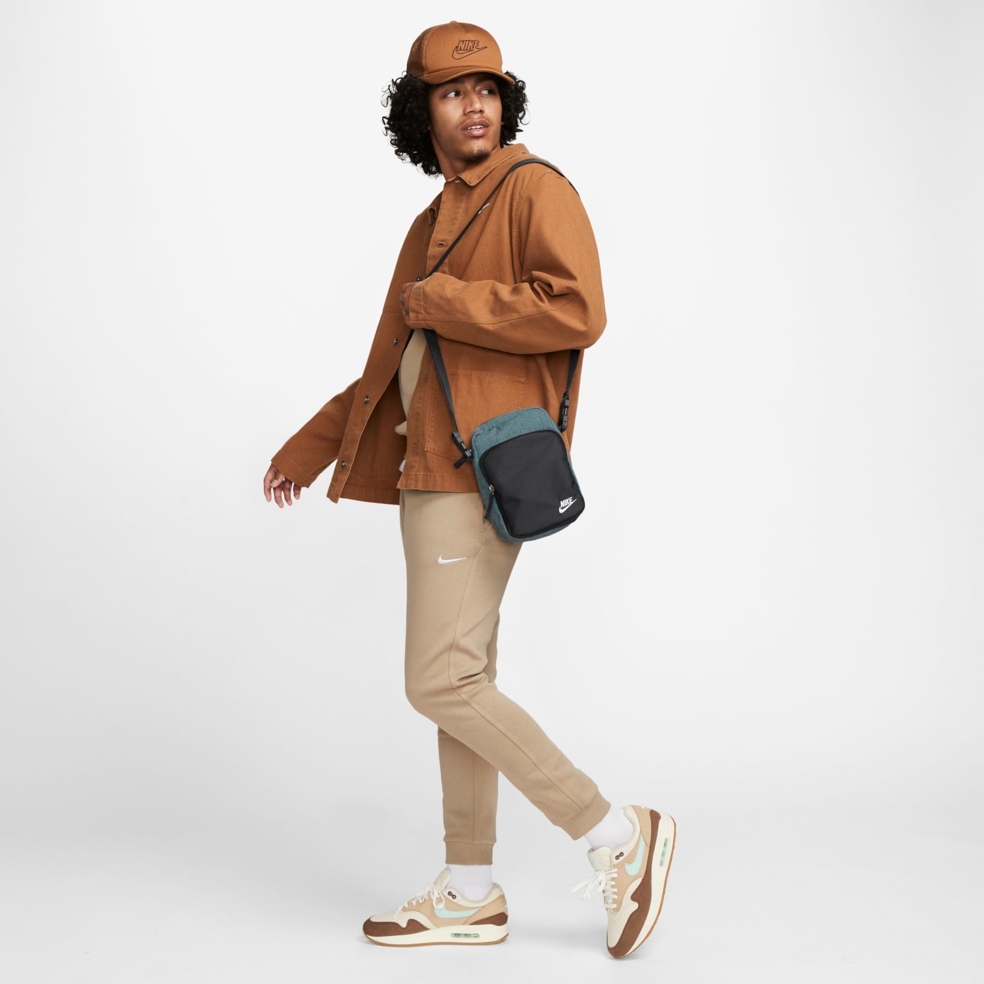 Bolsa Nike Transversal Heritage Unissex - Foto 8