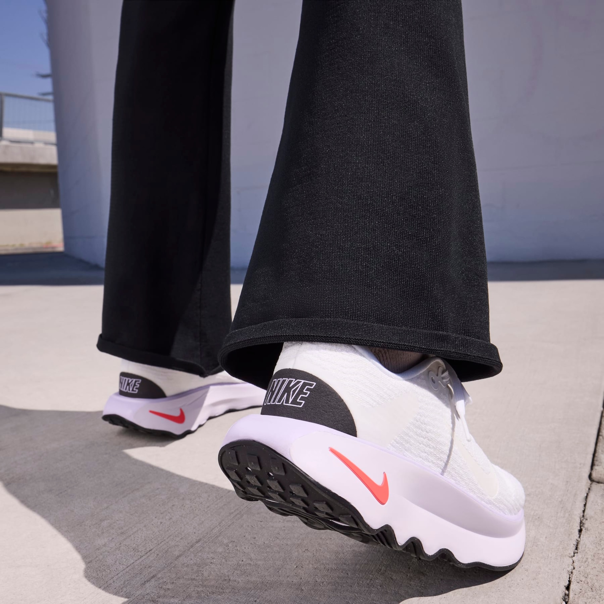 Tênis Nike Motiva Feminino - Foto 2