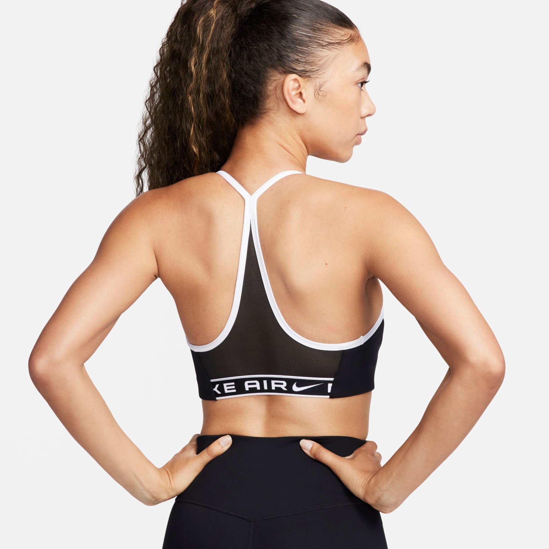 Top Nike Air Indy Feminino - Foto 2