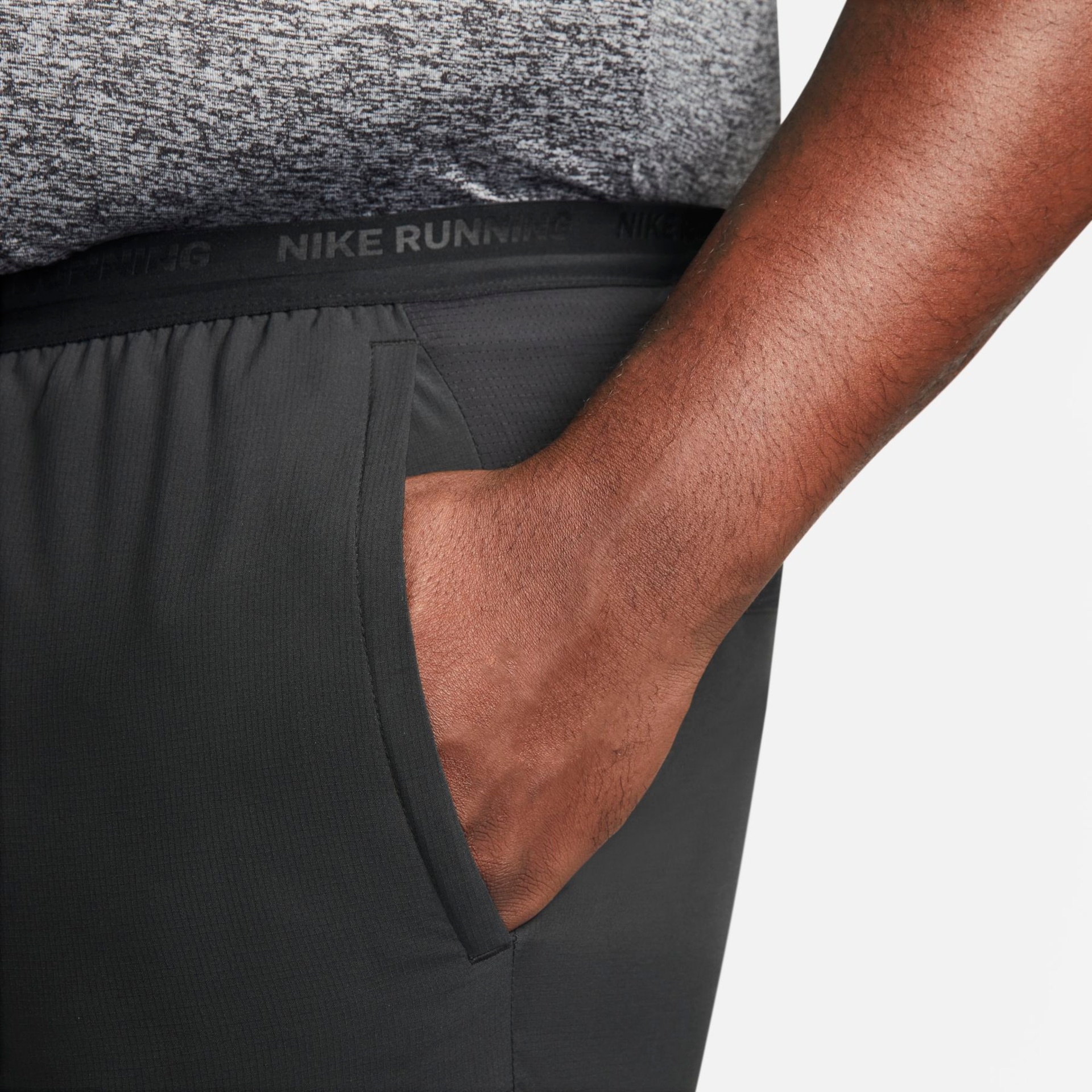 Shorts Nike Dri-FIT Stride Masculino - Foto 16