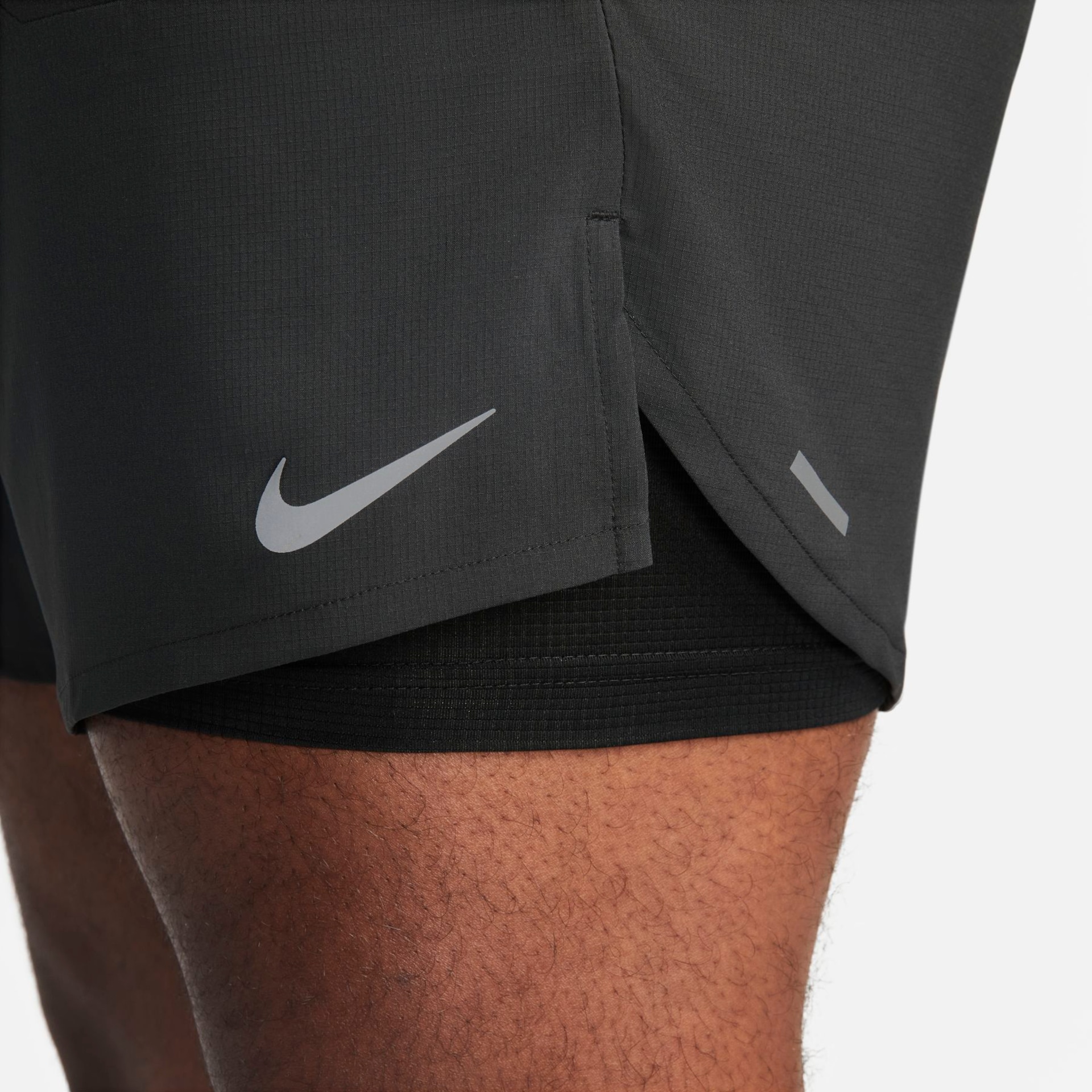 Shorts Nike Dri-FIT Stride Masculino - Foto 17