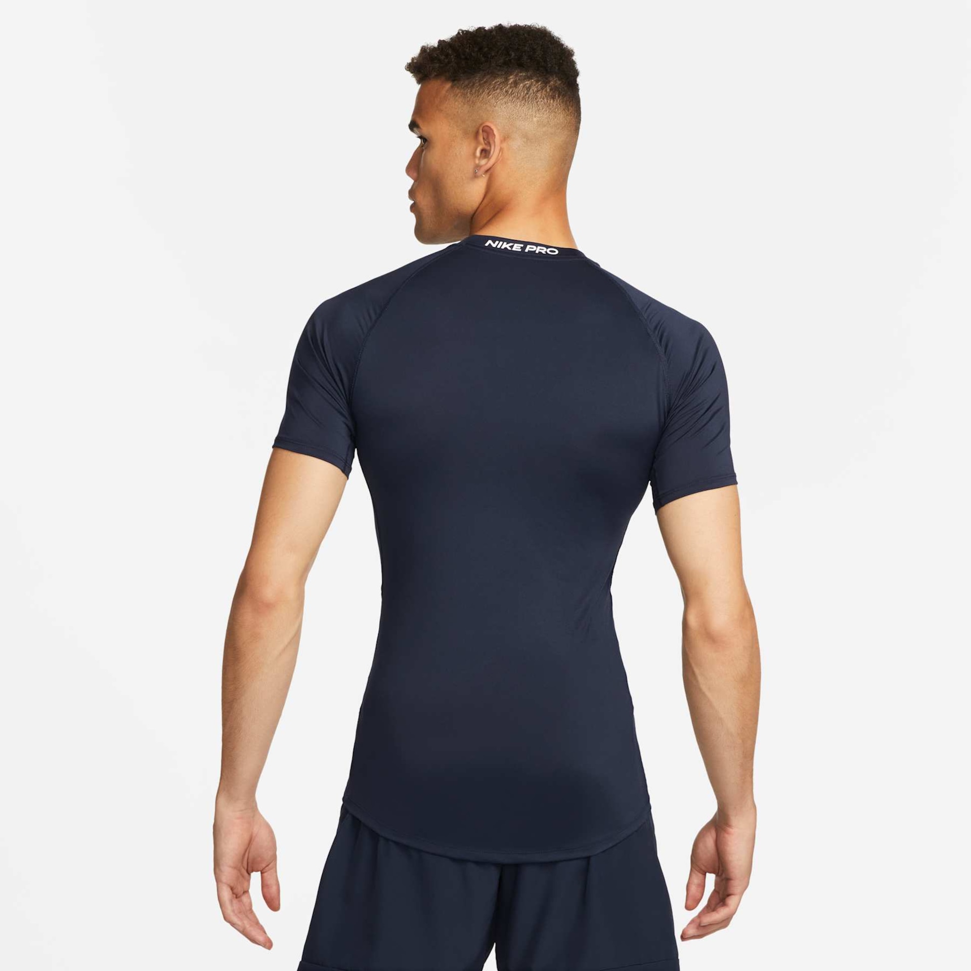 Camiseta Nike Pro Dri-FIT Masculina - Foto 2
