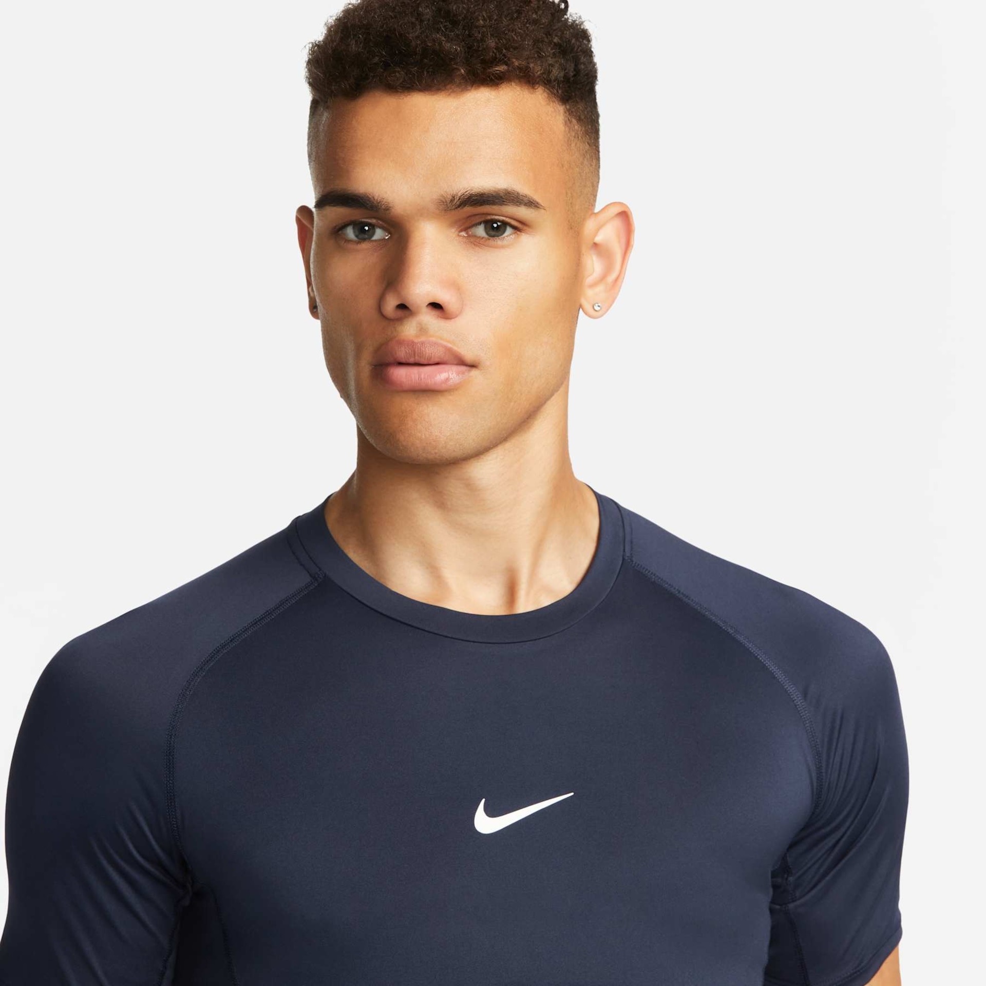 Camiseta Nike Pro Dri-FIT Masculina - Foto 3