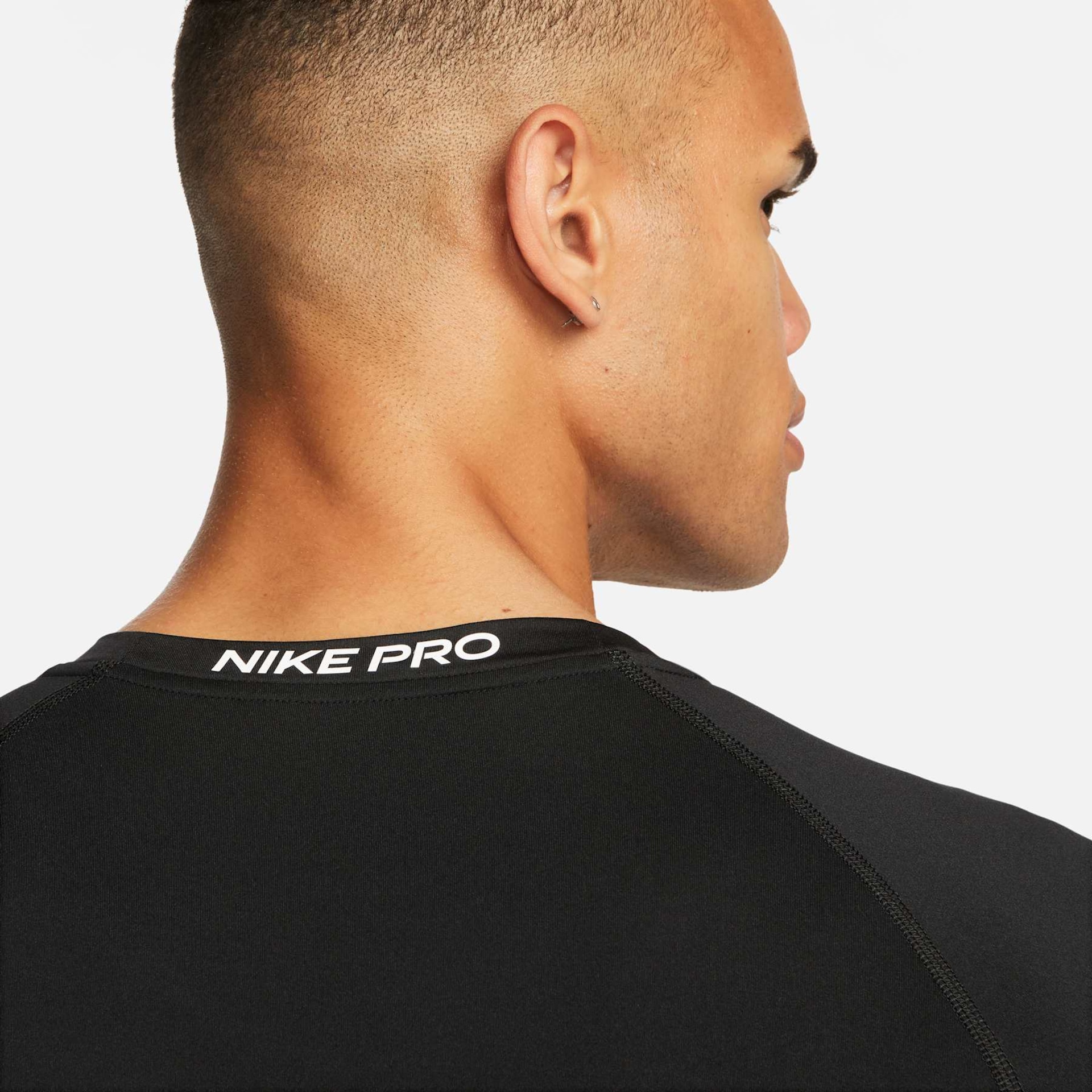 Camiseta Nike Pro Dri-FIT Masculina - Foto 9