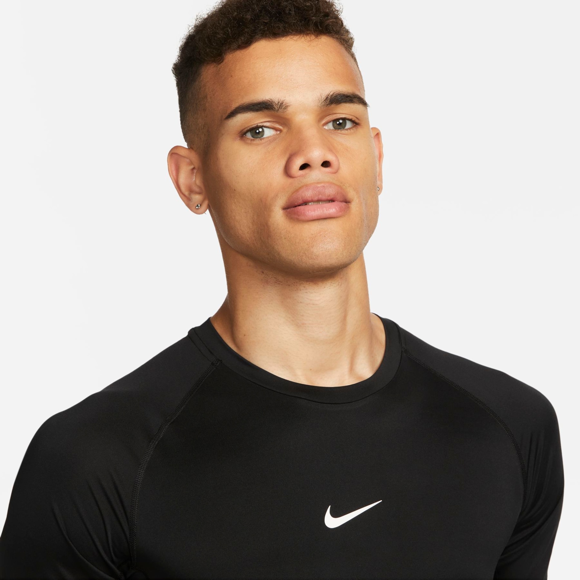 Camiseta Nike Pro Dri-FIT Masculina - Foto 3