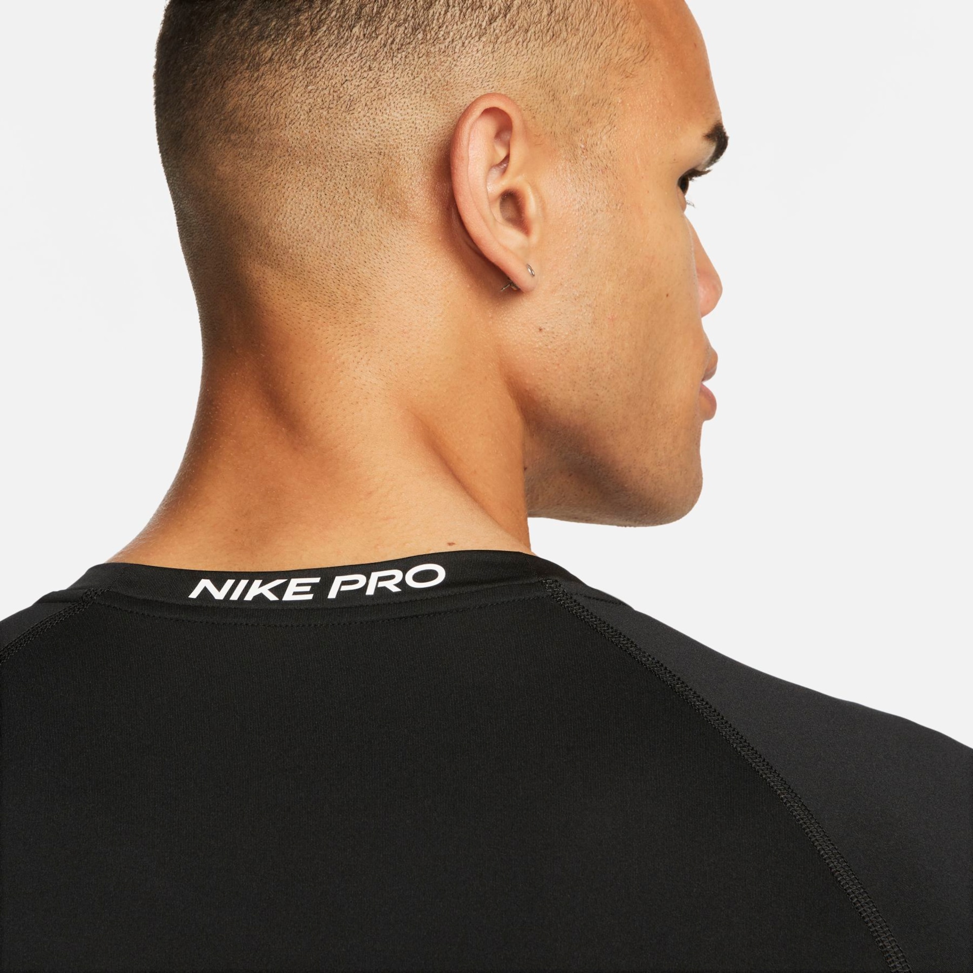 Camiseta Nike Pro Dri-FIT Masculina - Foto 4