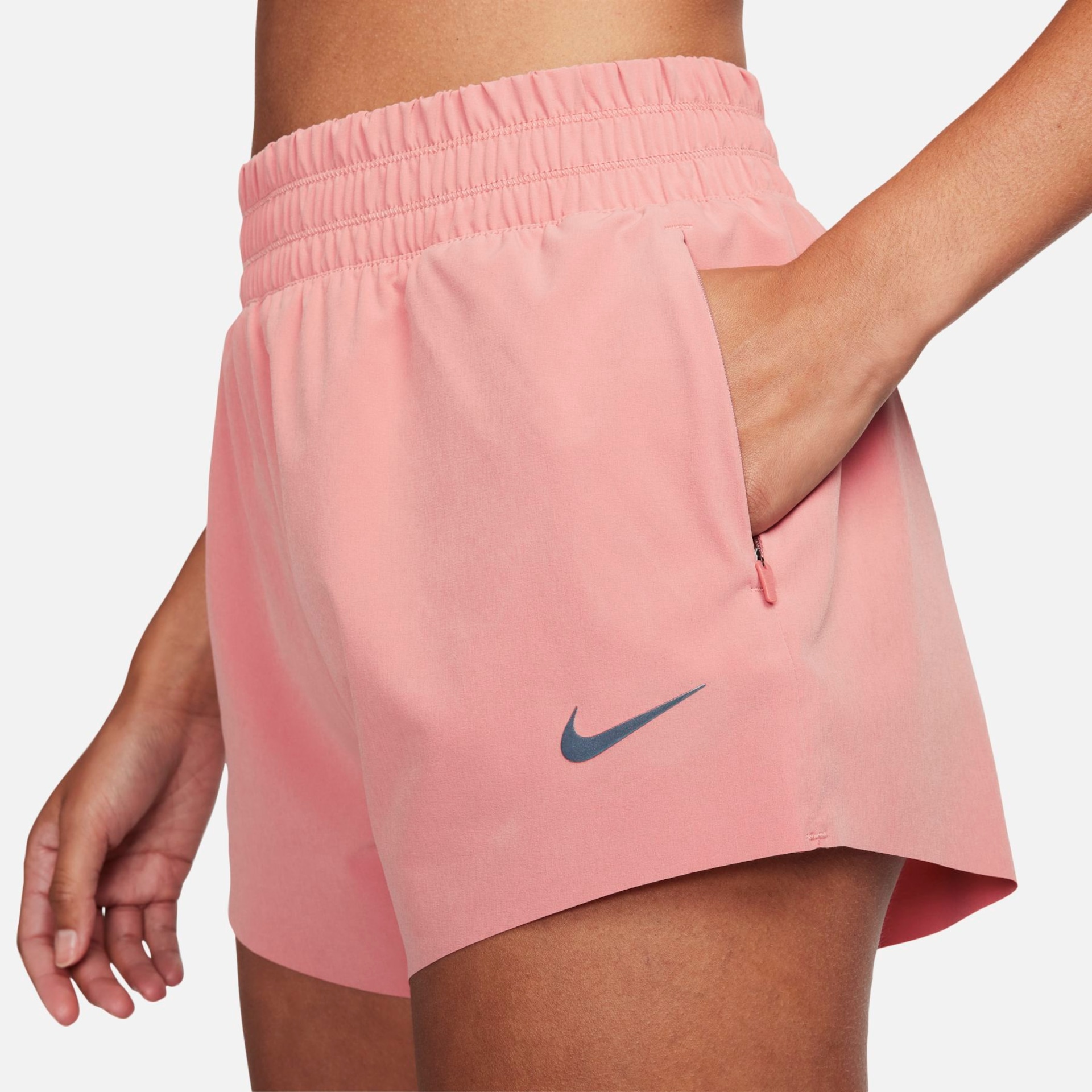 Shorts Nike Dri-FIT Feminino - Foto 4