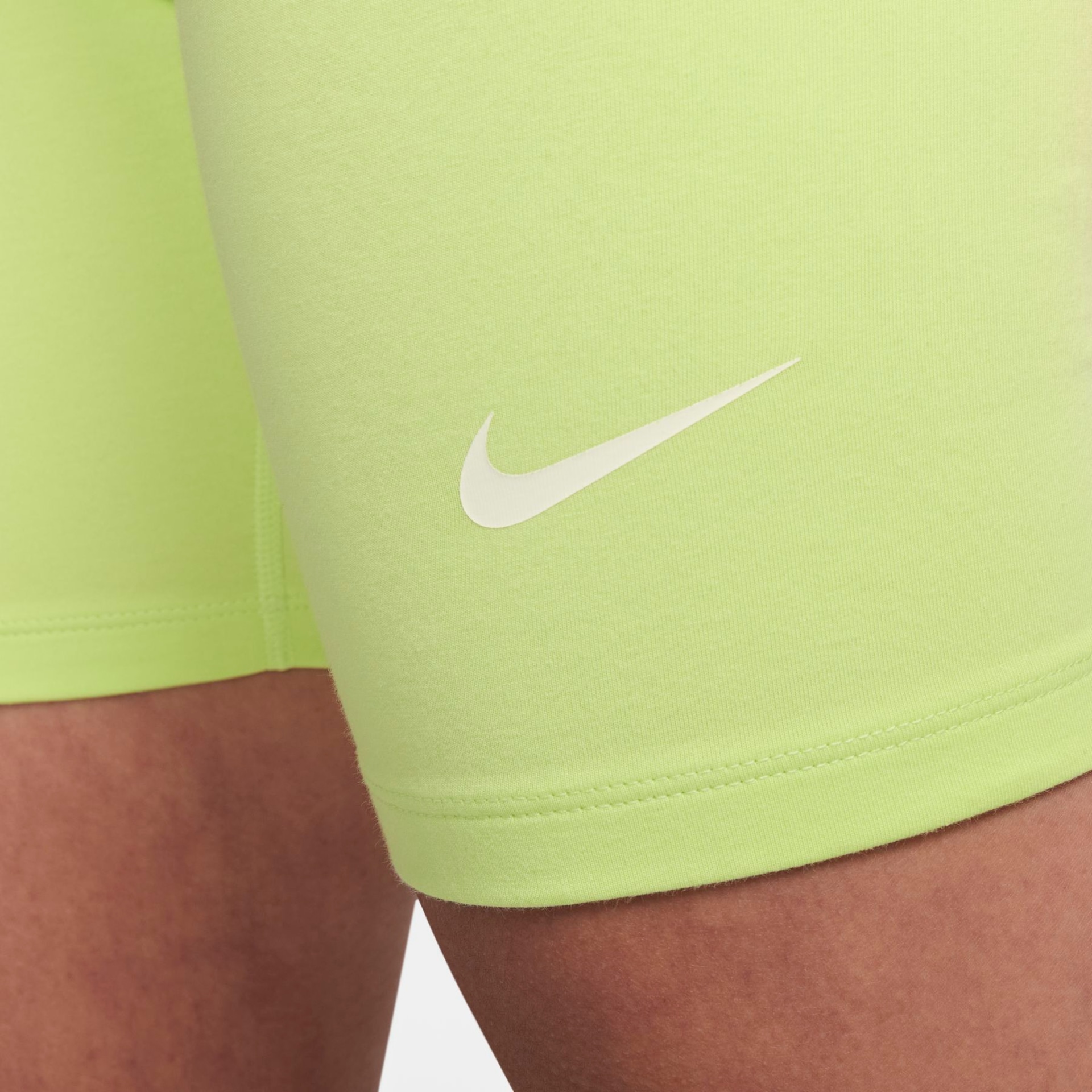 Shorts Nike Sportswear Classics Feminino - Foto 4