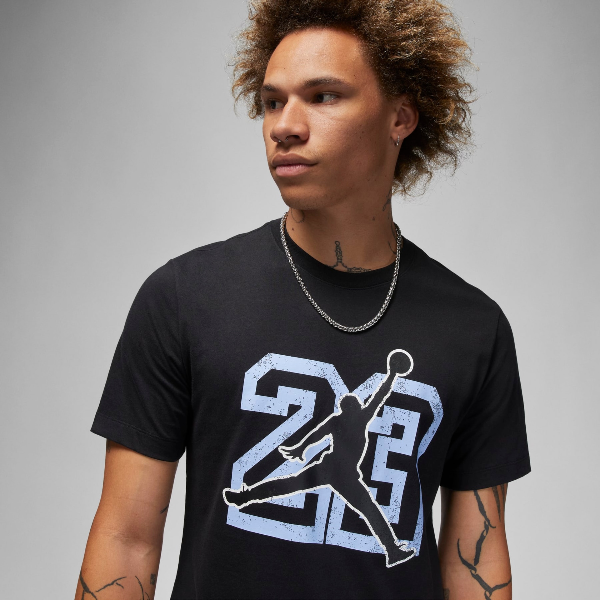 Camiseta Jordan Flight Essentials Masculina - Foto 2