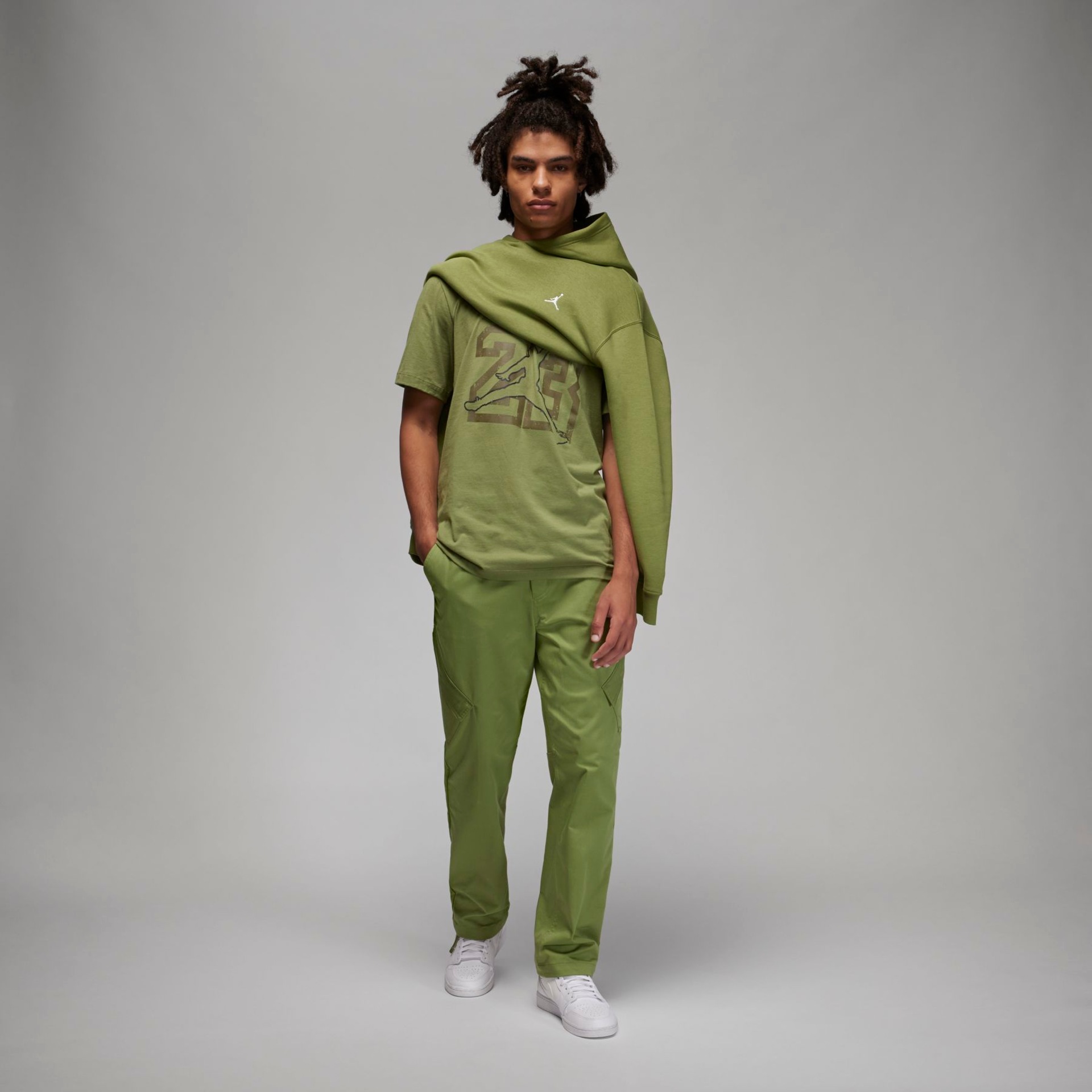 Camiseta Jordan Flight Essentials Masculina - Foto 5