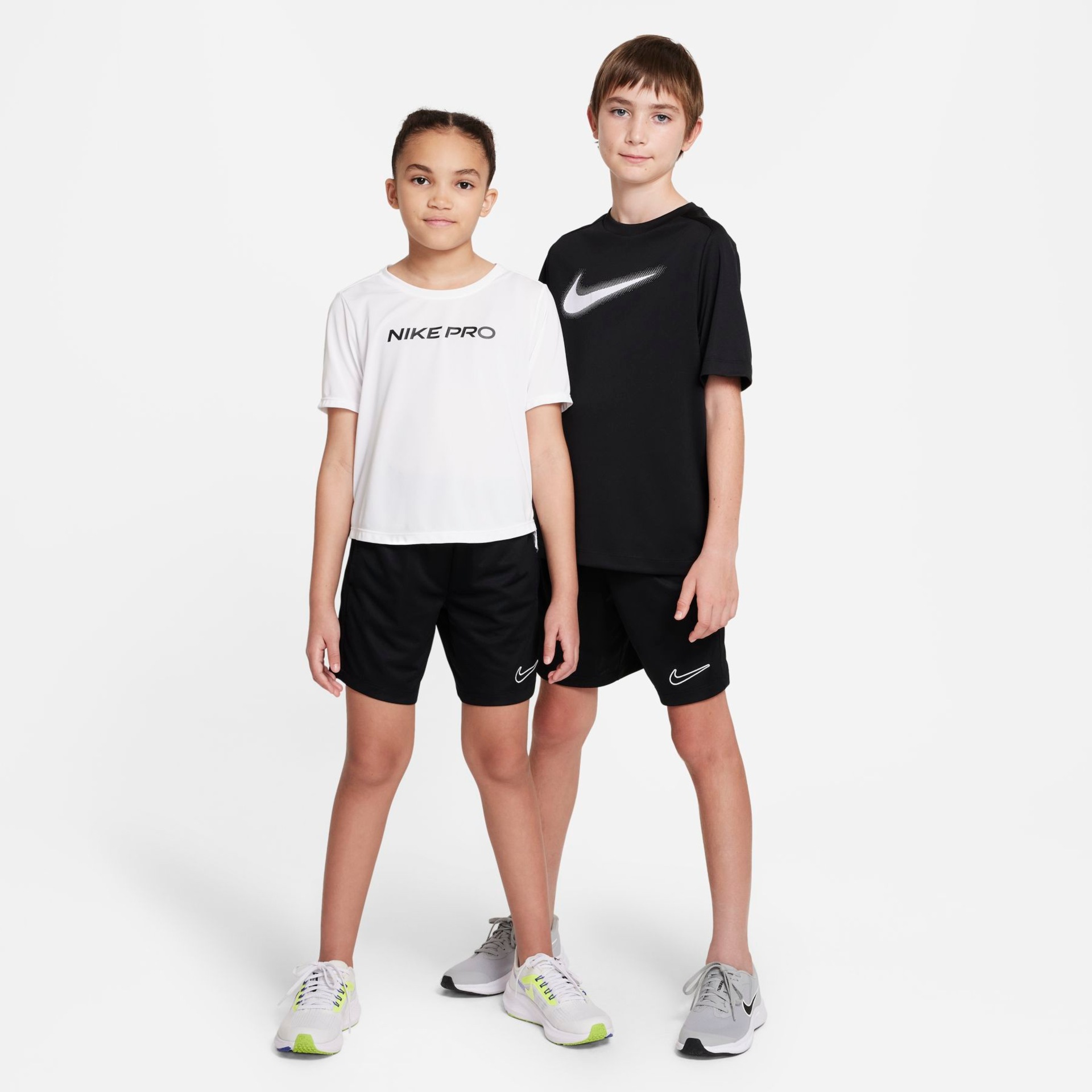 Shorts Nike Dri-FIT Trophy Infantil - Foto 8
