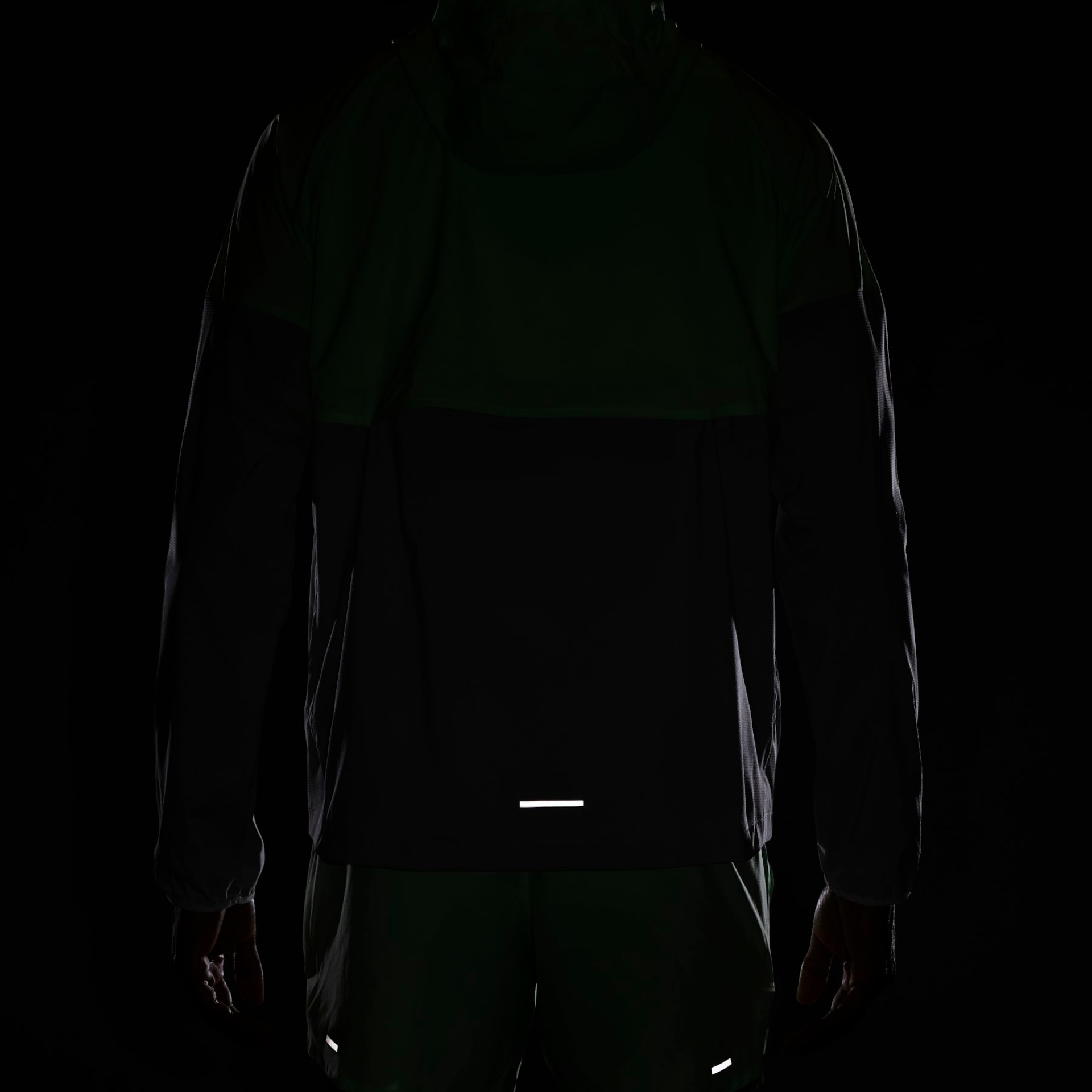 Jaqueta Nike Repel Windrunner Masculina - Foto 10