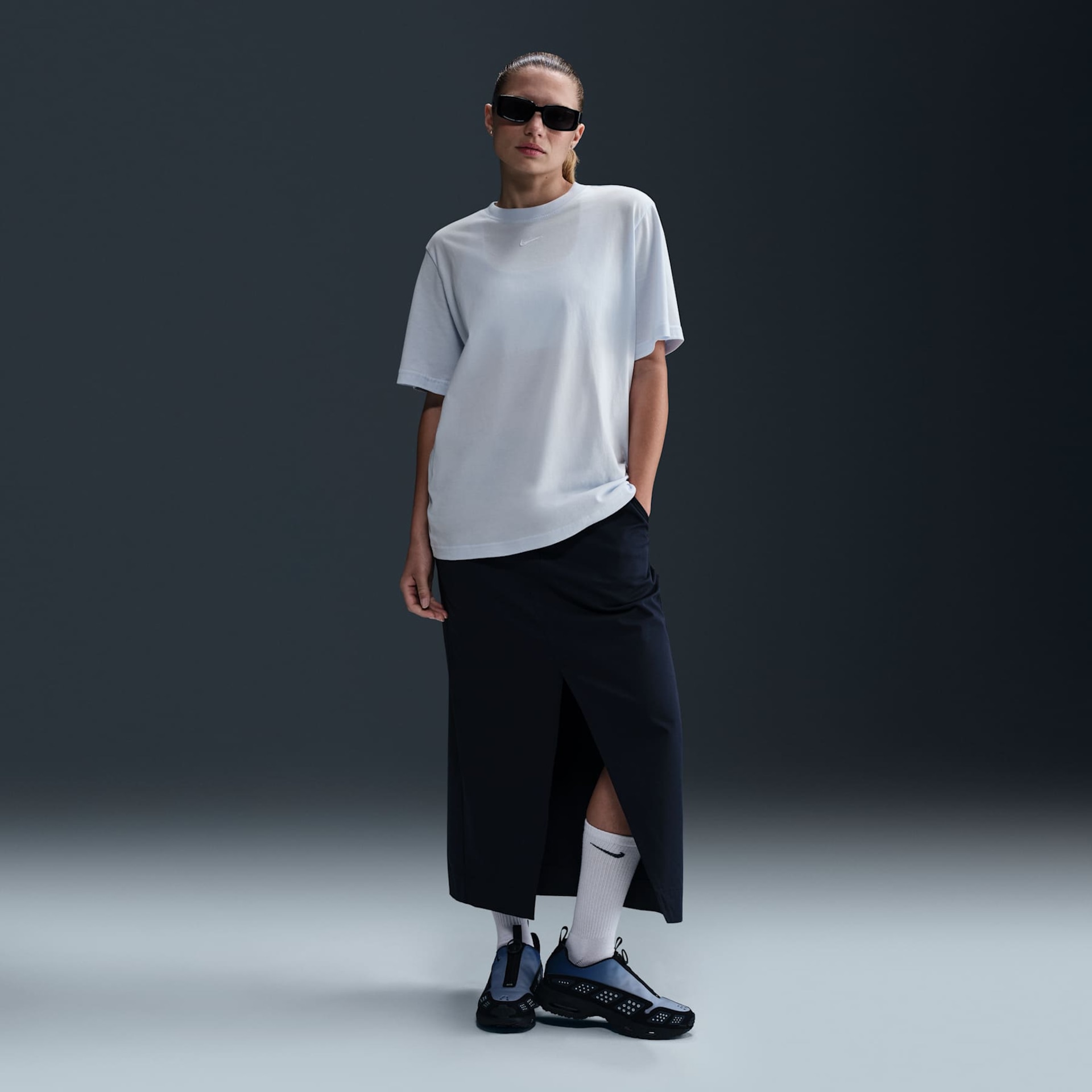 Camiseta Nike Sportswear Feminina - Foto 4